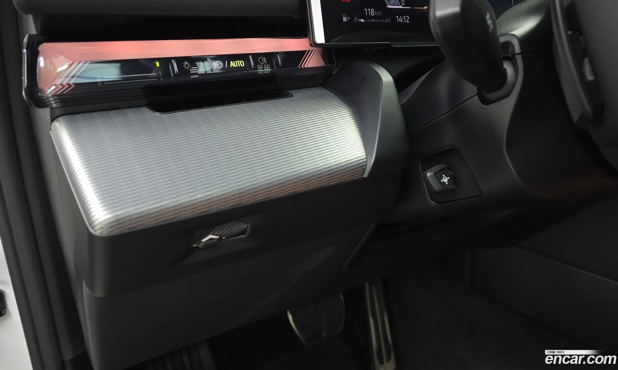 BMW 5 Series 2025 — 9