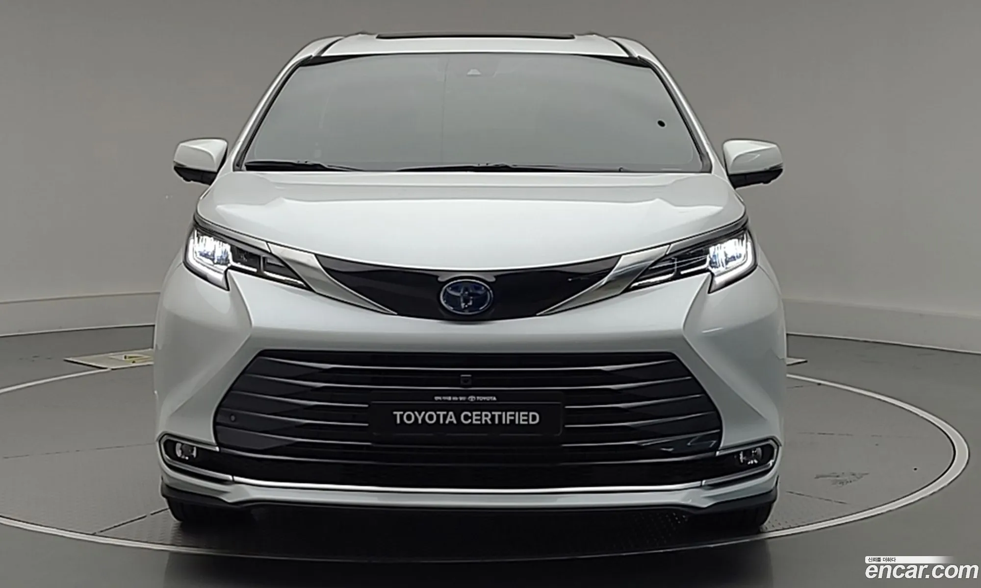 Toyota Sienna 2025 — 4