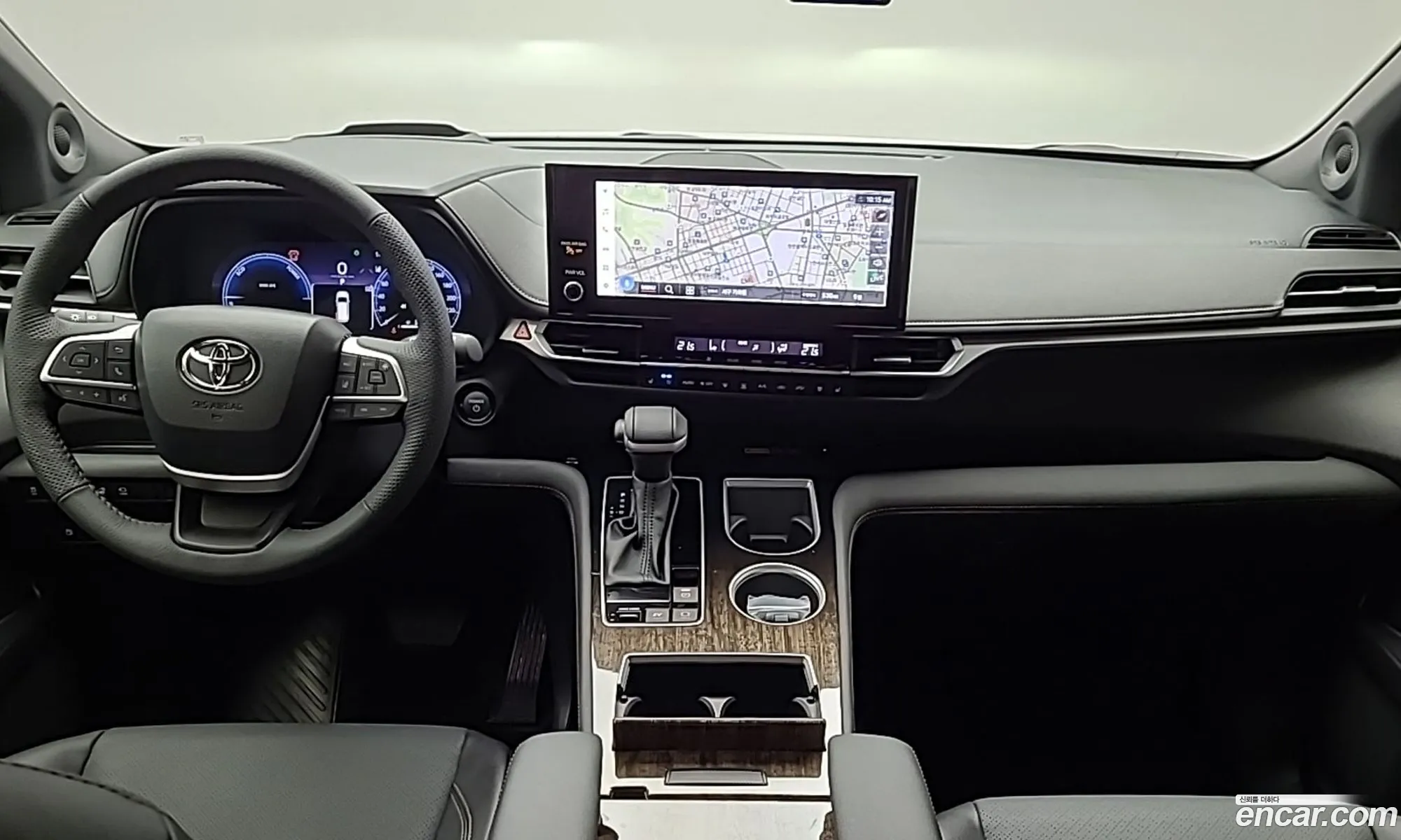 Toyota Sienna 2025 — 10