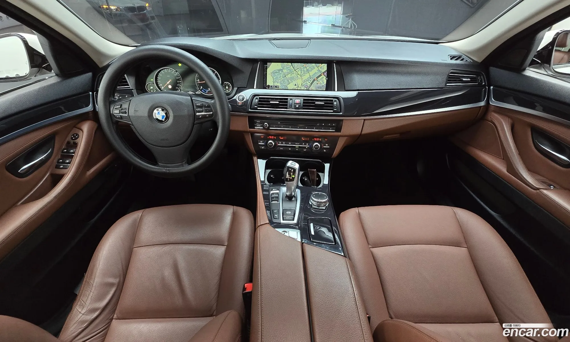 BMW 5 Series 2016 WBA5E5109GG072137 — 26
