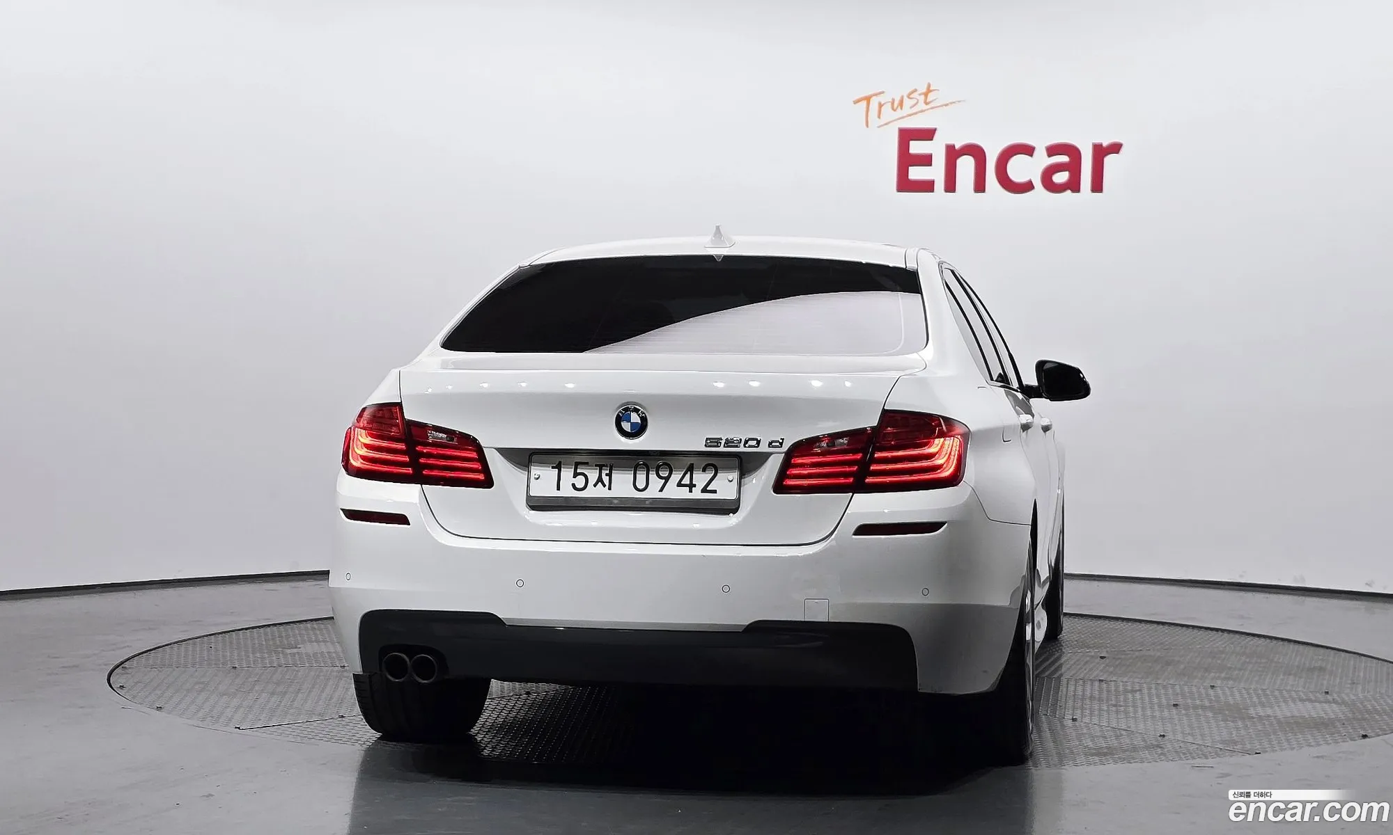 BMW 5 Series 2016 WBA5E5109GG072137 — 11