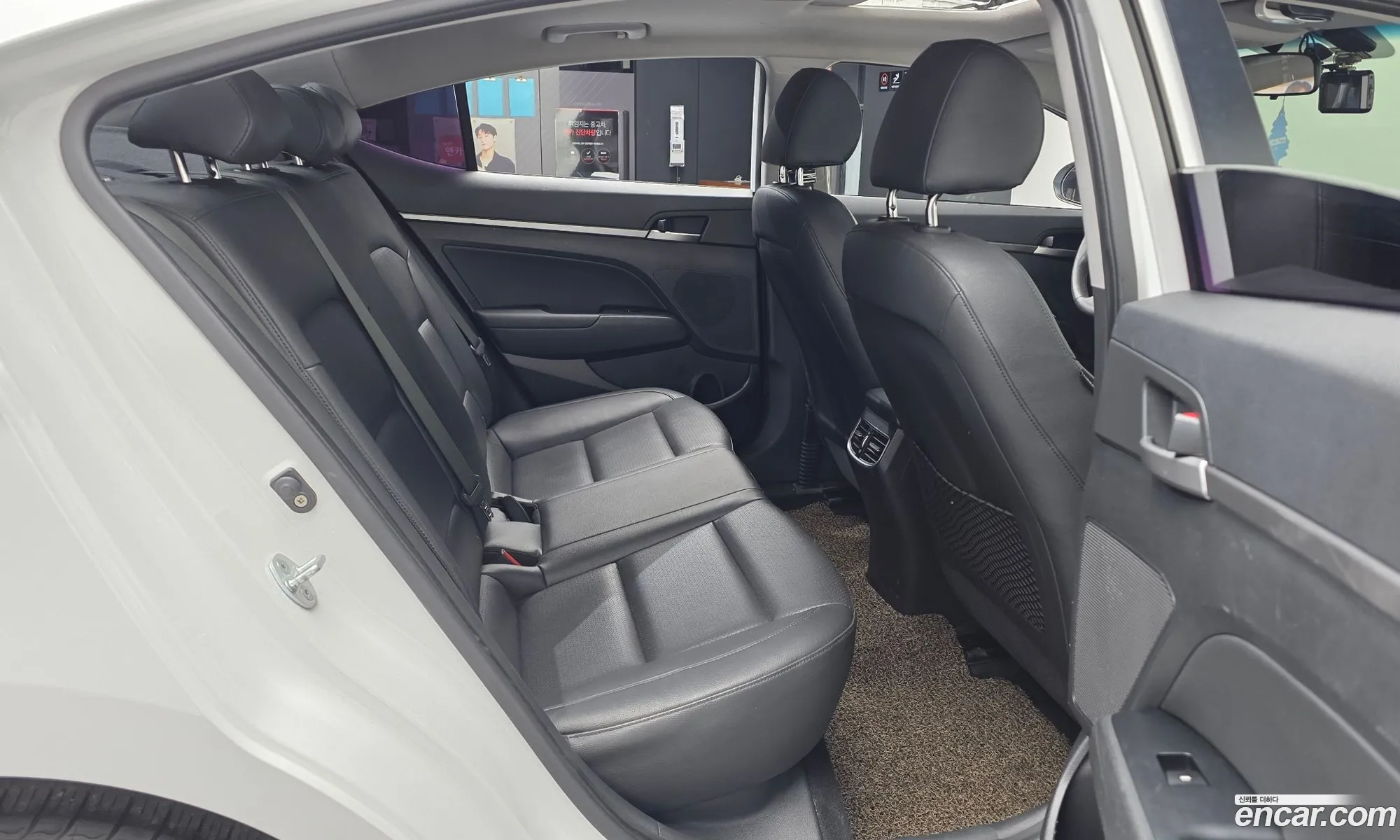 Hyundai Elantra AD 2015 — 2
