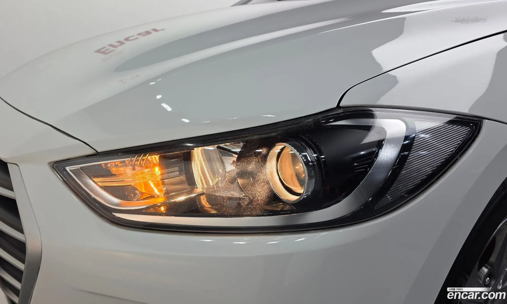 Hyundai Elantra AD 2015 — 14