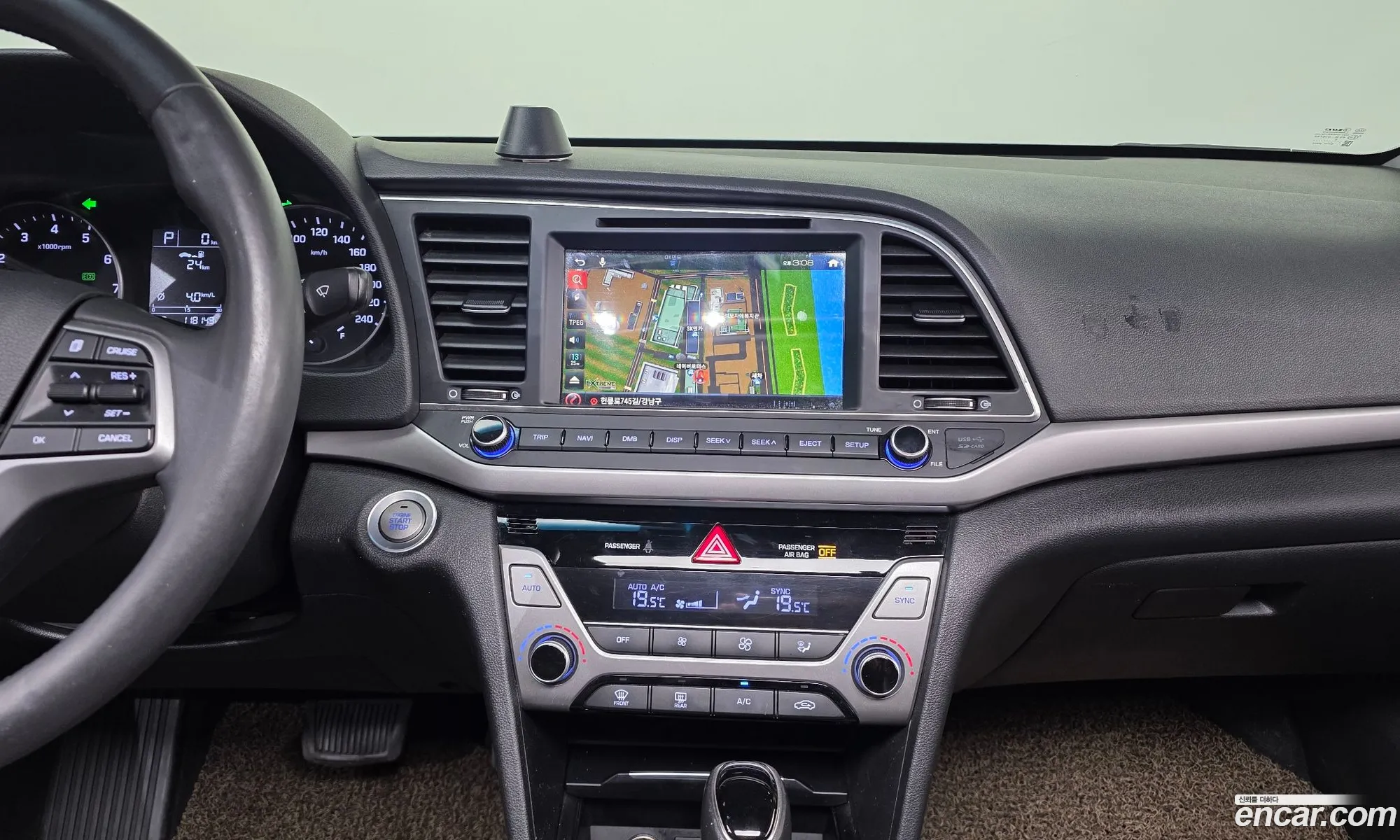 Hyundai Elantra AD 2015 — 21