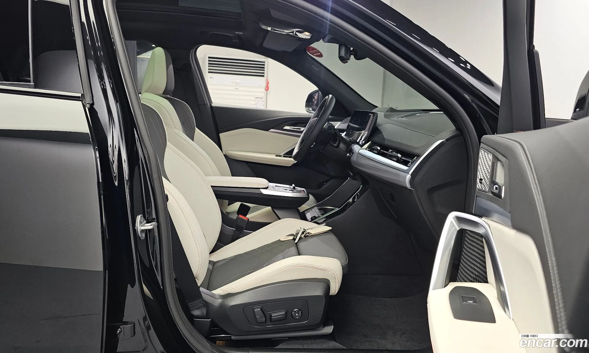 BMW X2 2025 WBA41GM05S5220433 — 8