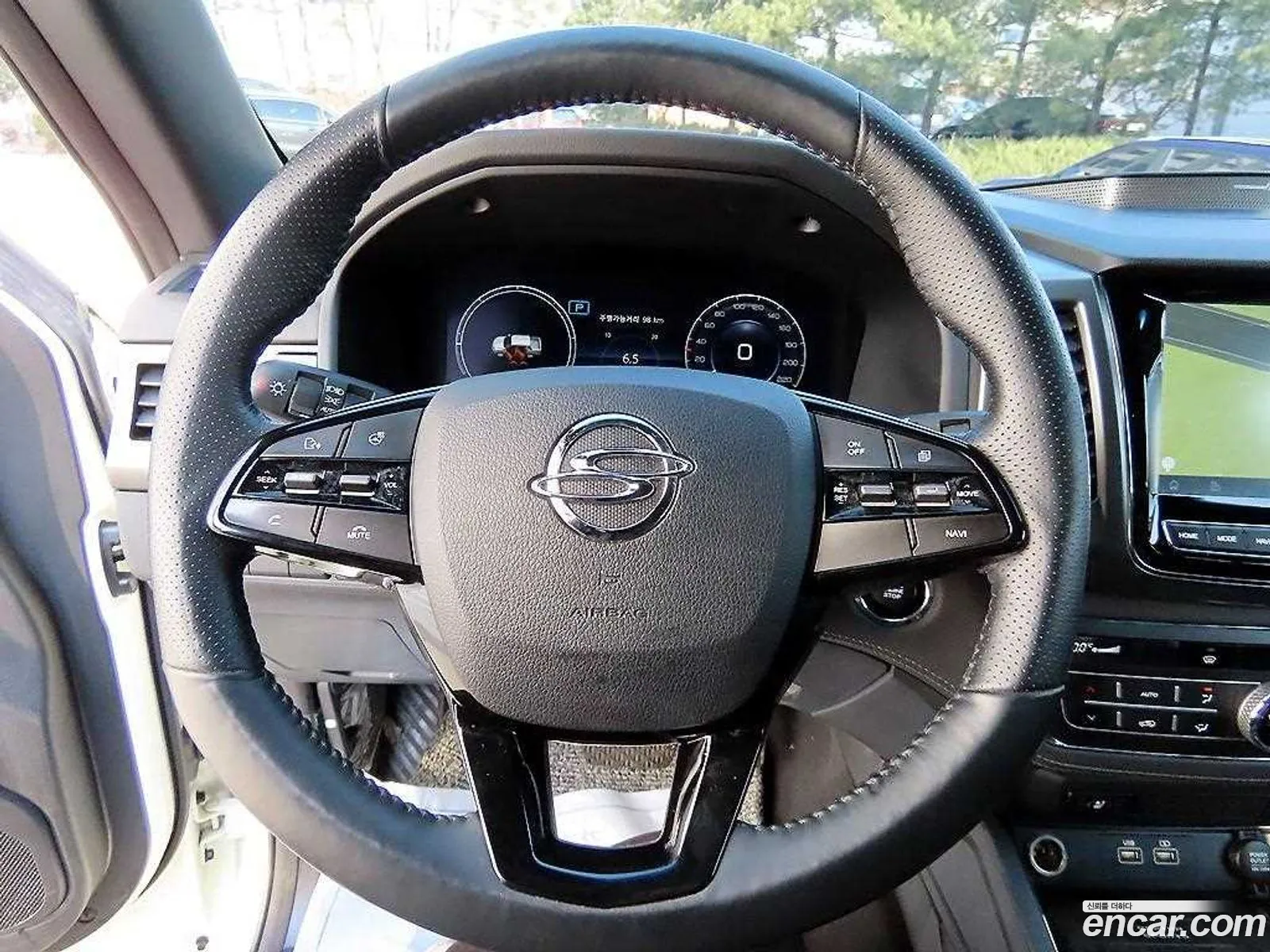 KG Mobility (SsangYong) Rexton Sports Khan 2023 — 9