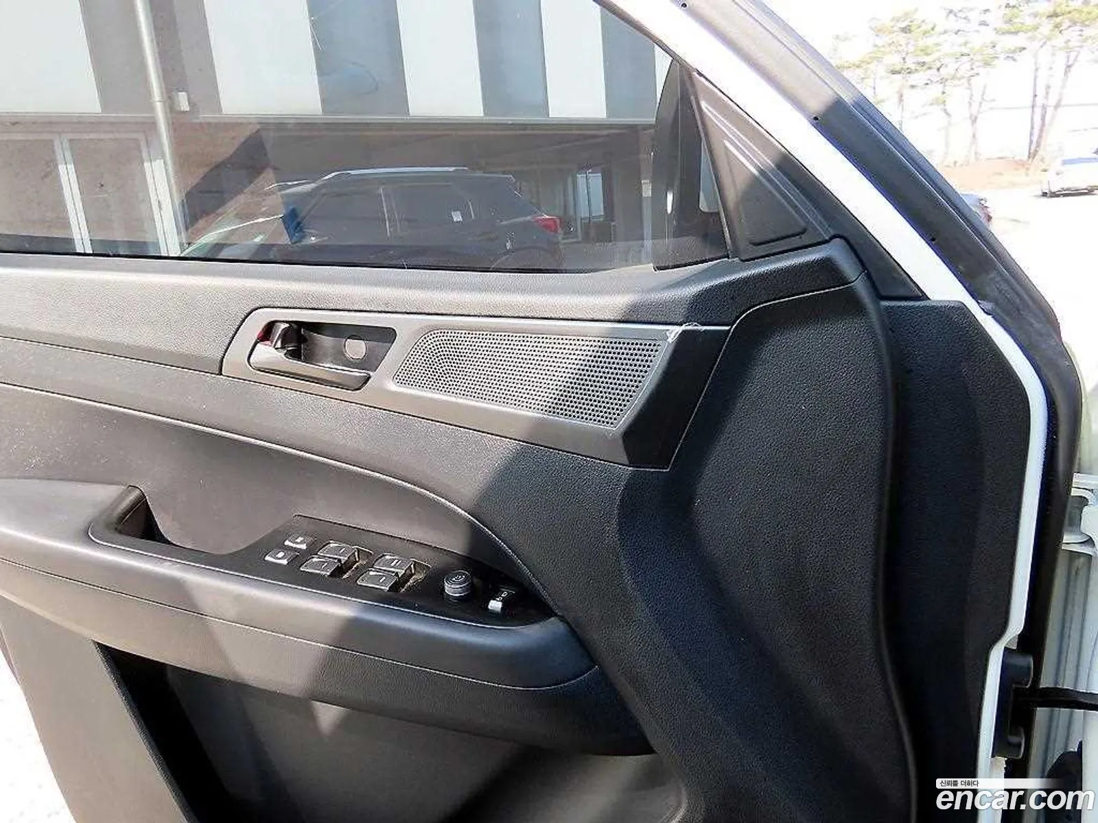 KG Mobility (SsangYong) Rexton Sports Khan 2023 — 8