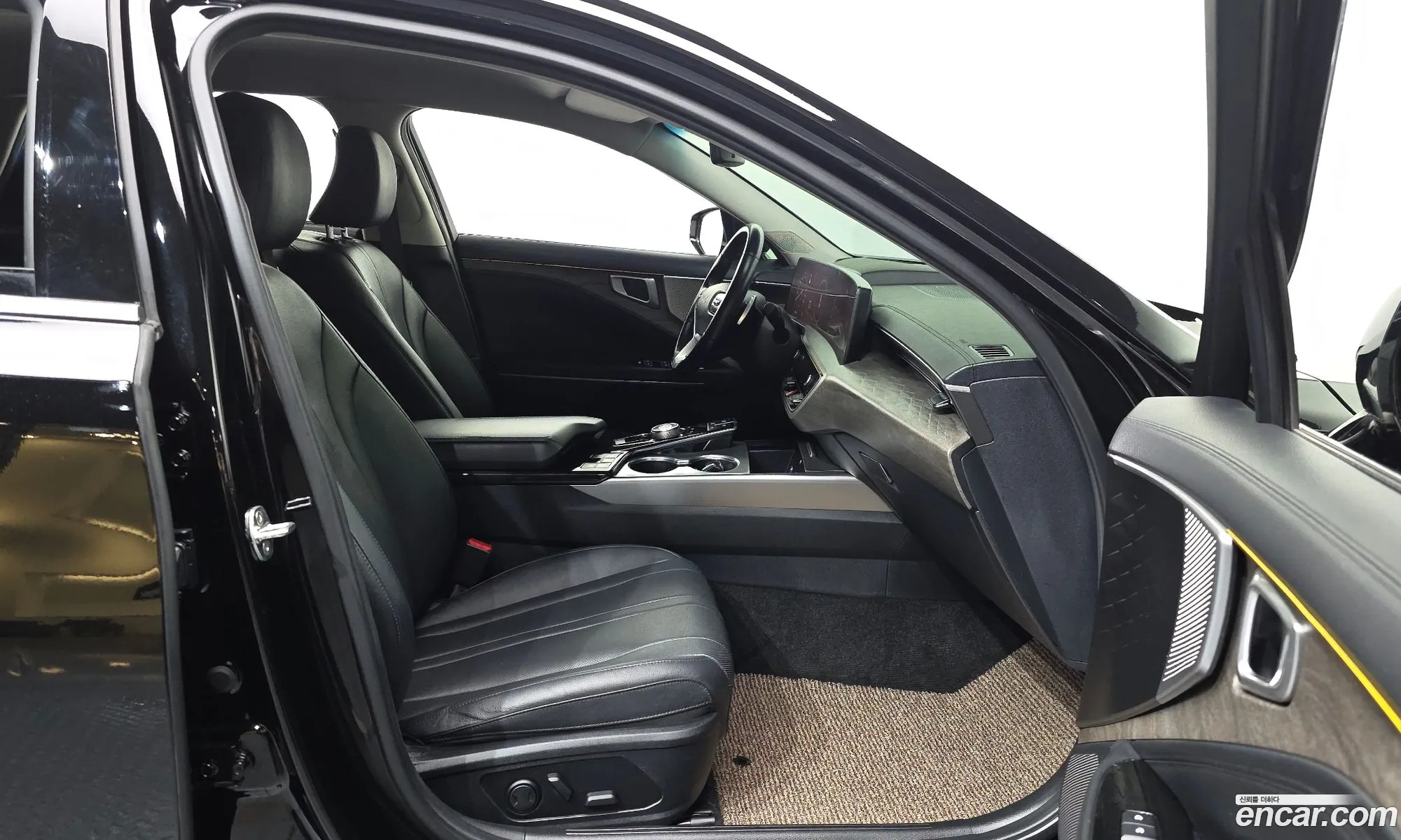 Kia K8 2021 — 8