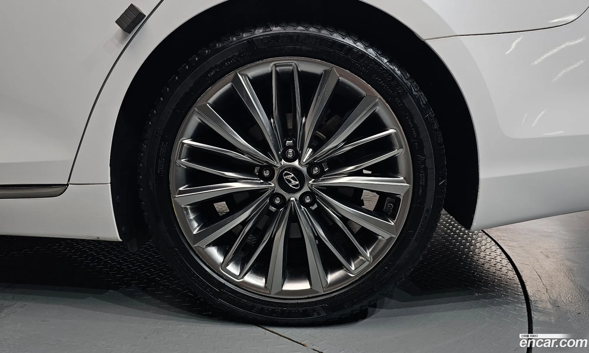 Hyundai Grandeur IG 2019 — 14