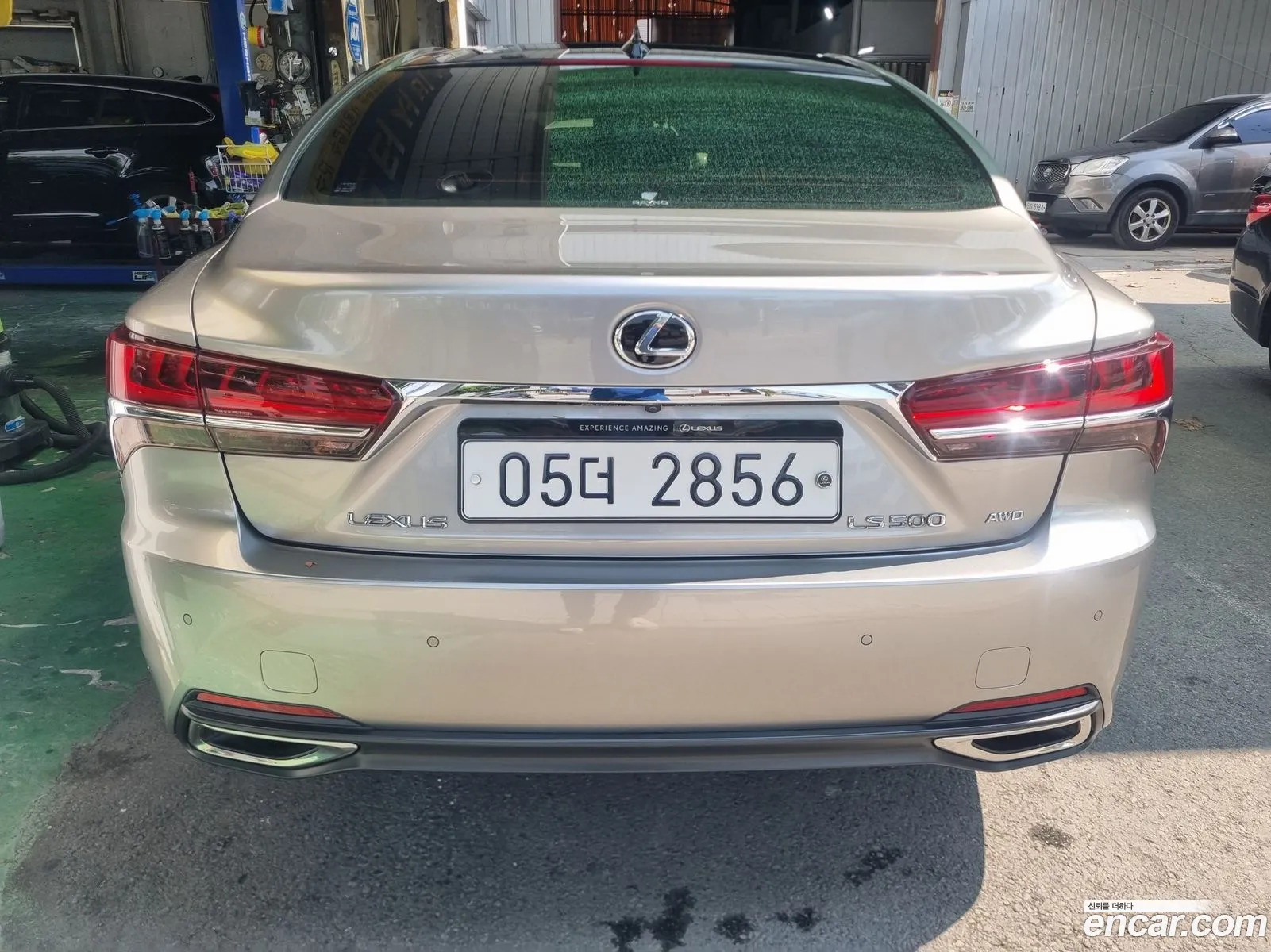 Lexus LS500 2018 — 2