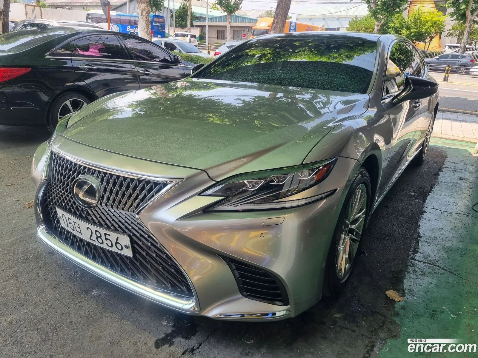 Lexus LS500 2018 — 16