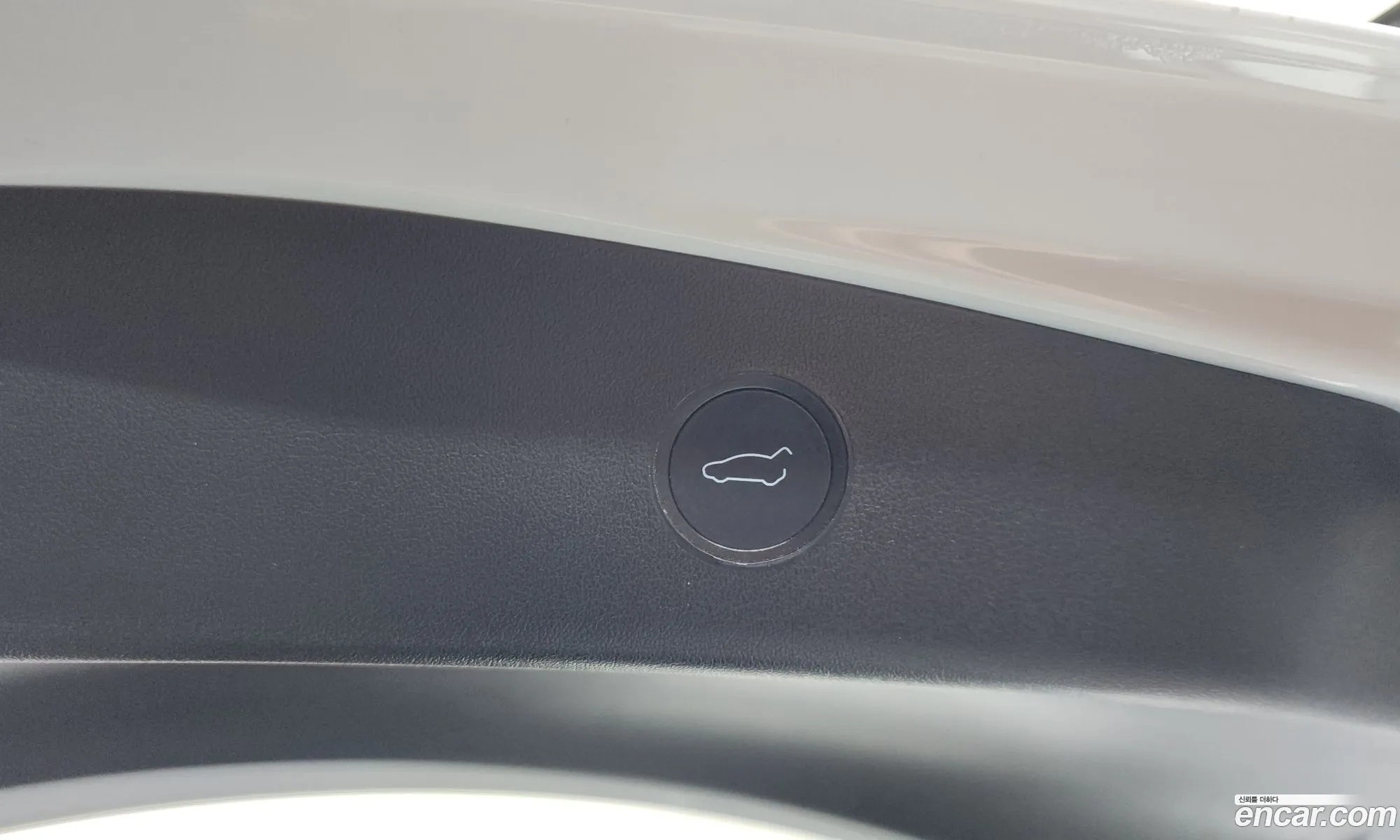 Tesla Model 3 2022 — 28