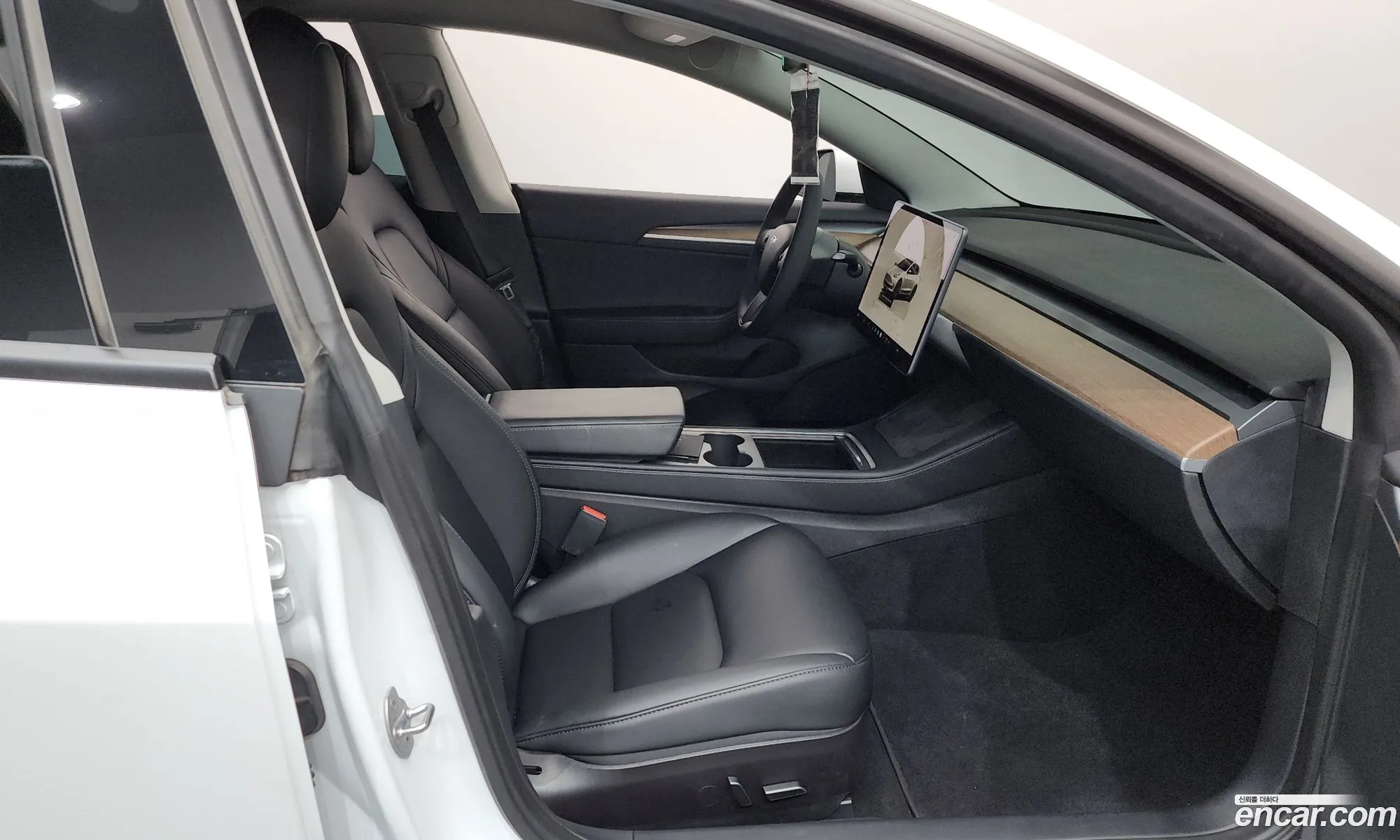 Tesla Model 3 2022 — 10