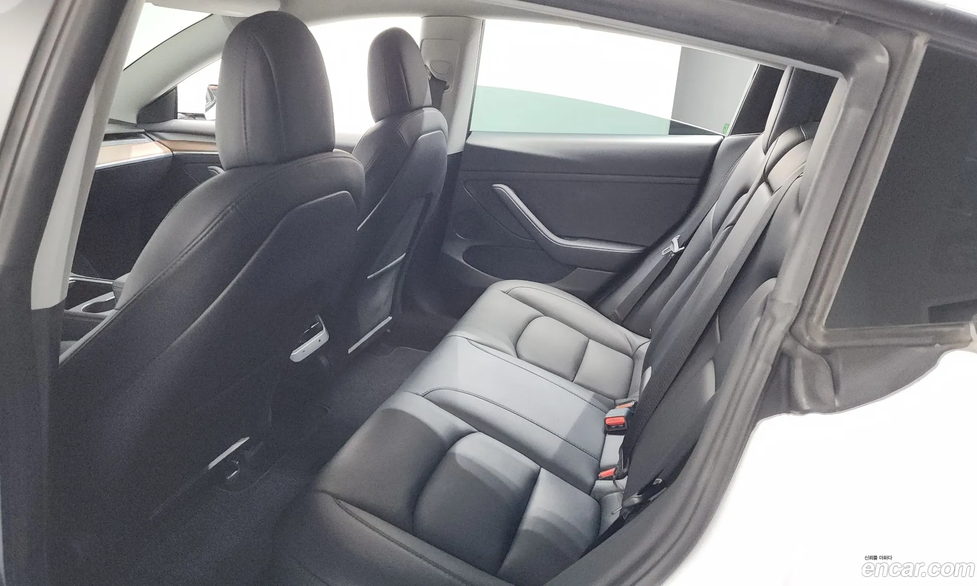 Tesla Model 3 2022 — 15
