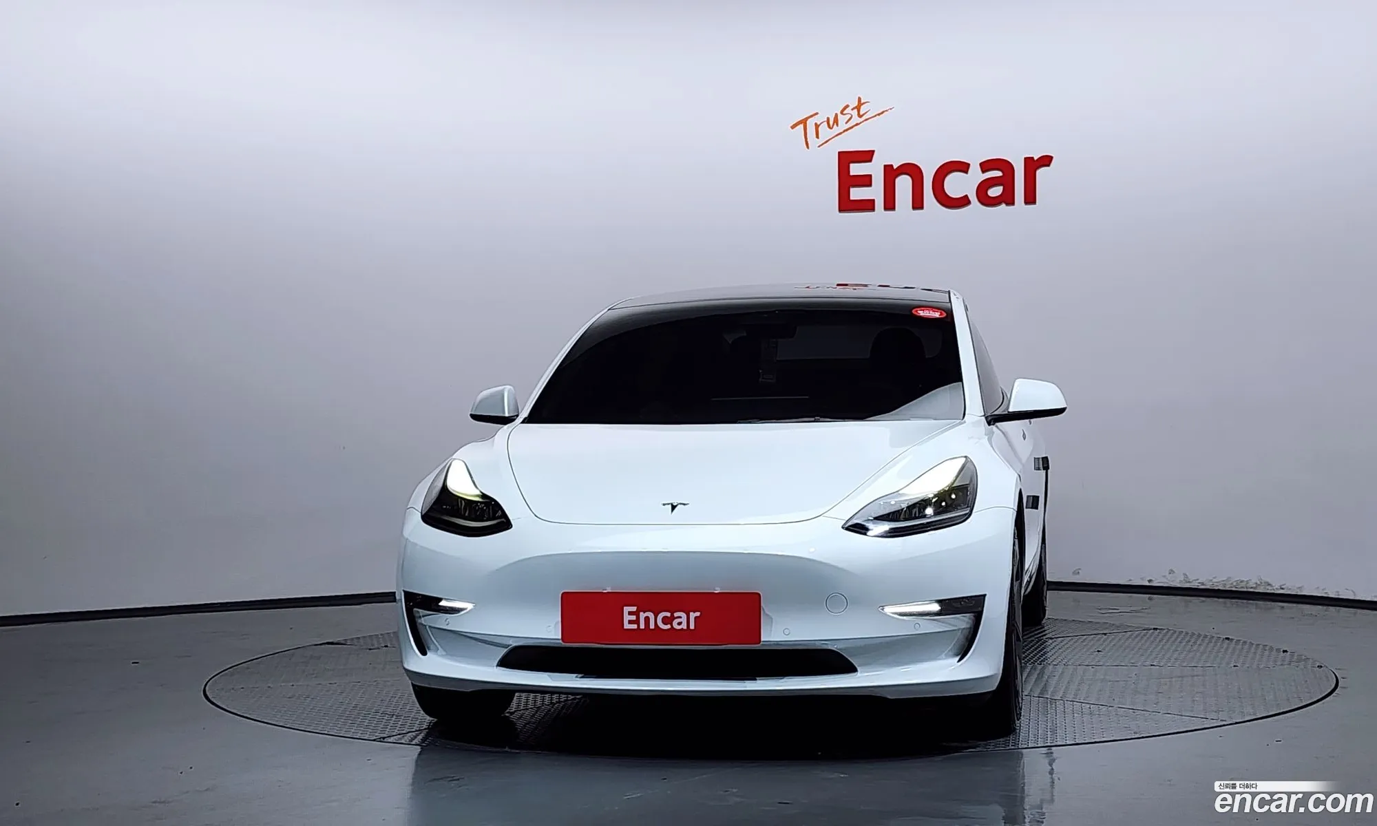 Tesla Model 3 2022 — 16