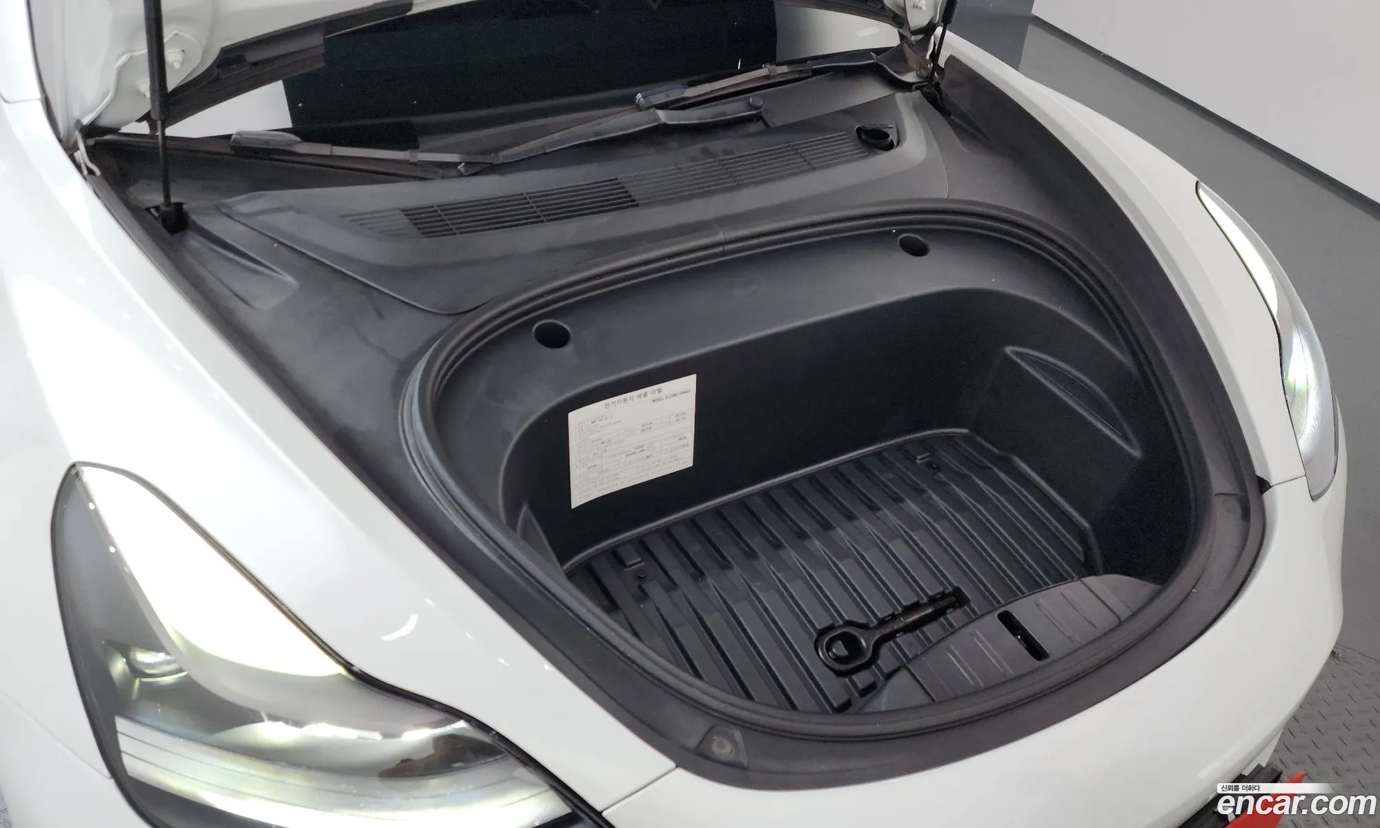 Tesla Model 3 2022 — 30