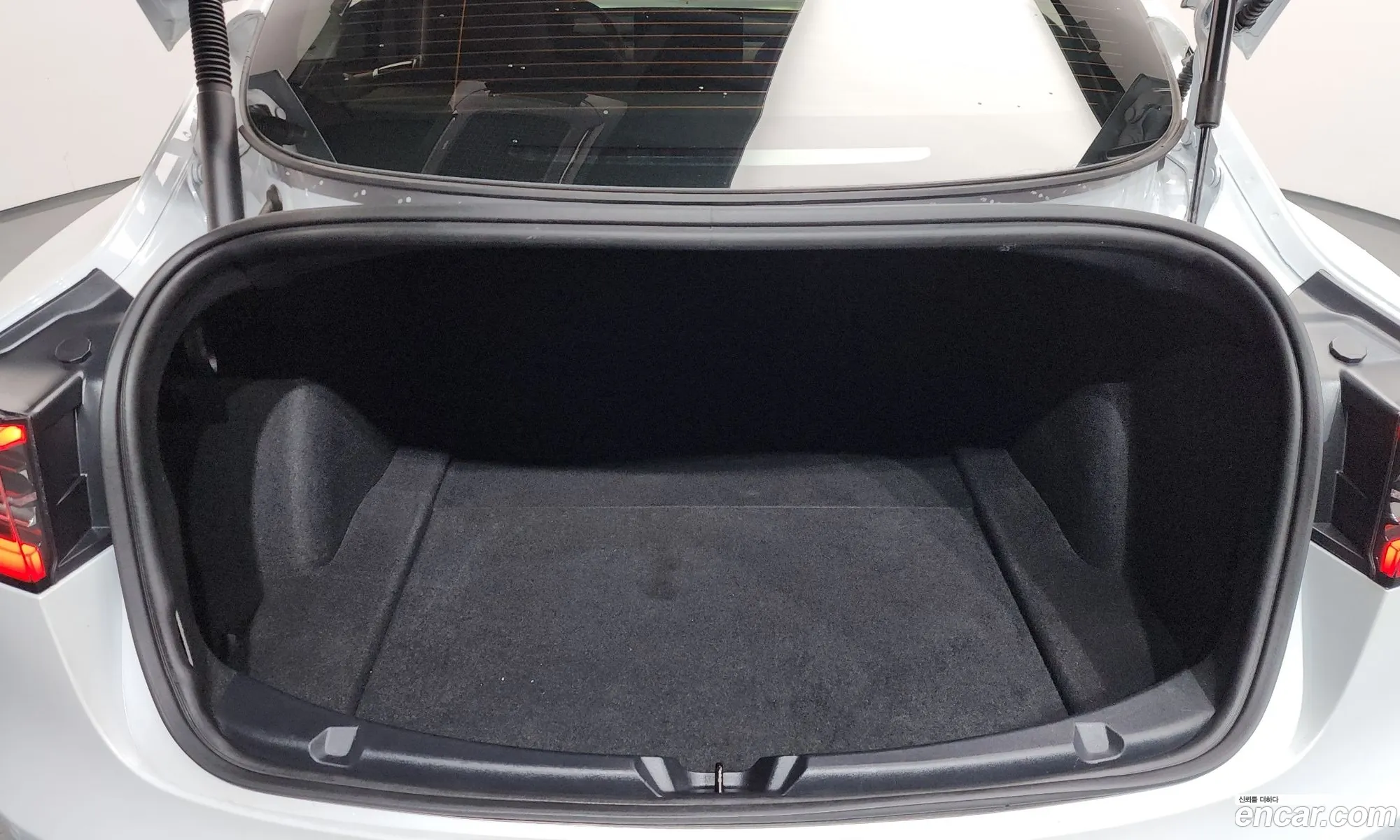 Tesla Model 3 2022 — 6