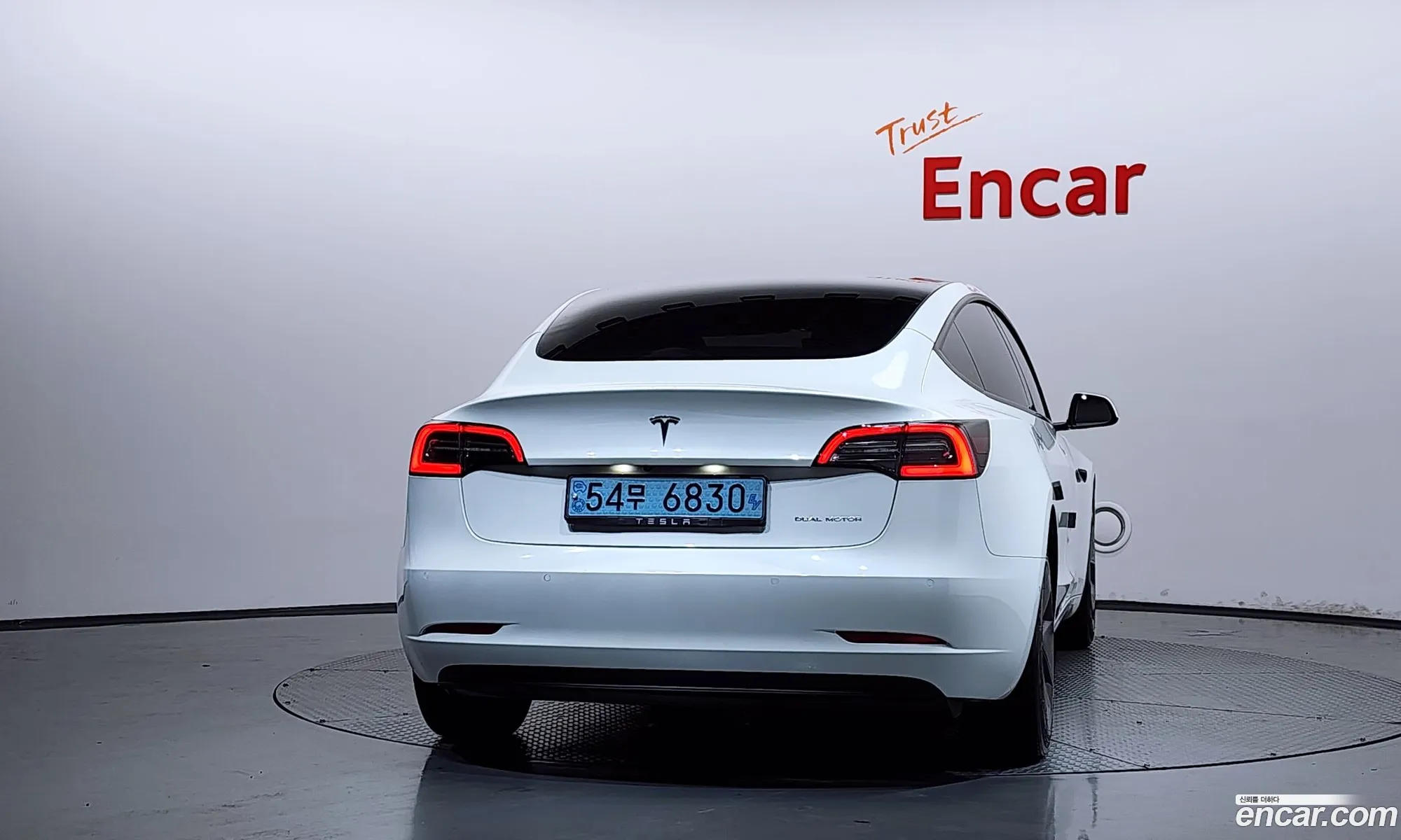 Tesla Model 3 2022 — 11
