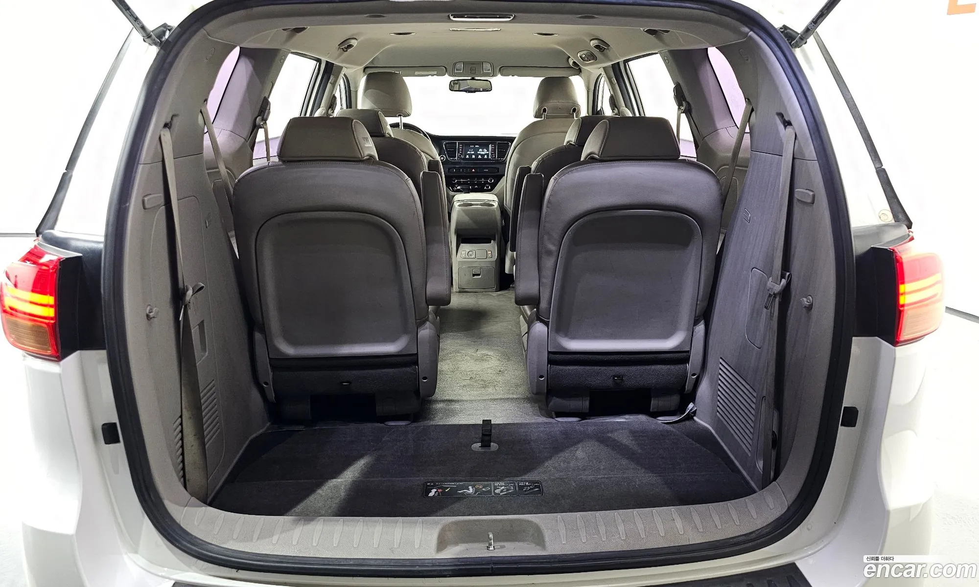 Kia Carnival 2018 — 2
