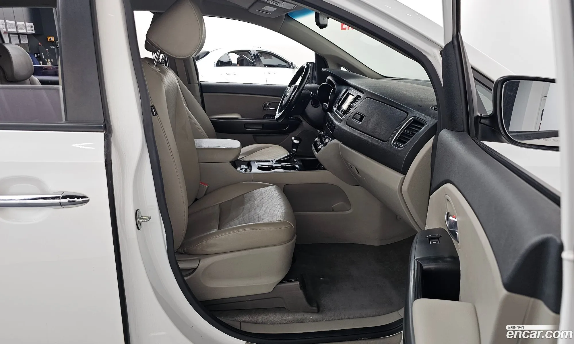 Kia Carnival 2018 — 8