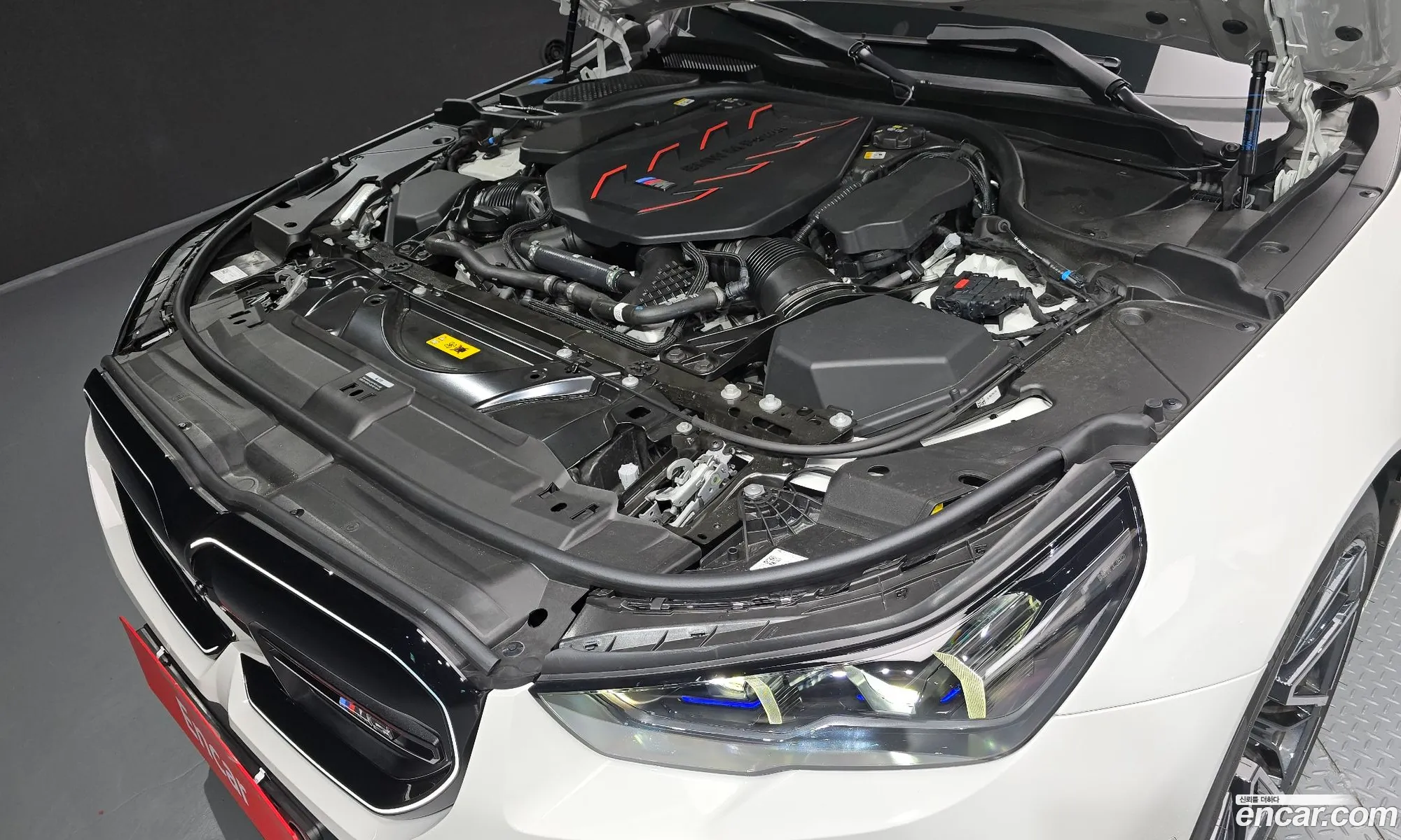 BMW M5 2025 WBS81FK02TCW48516 — 19