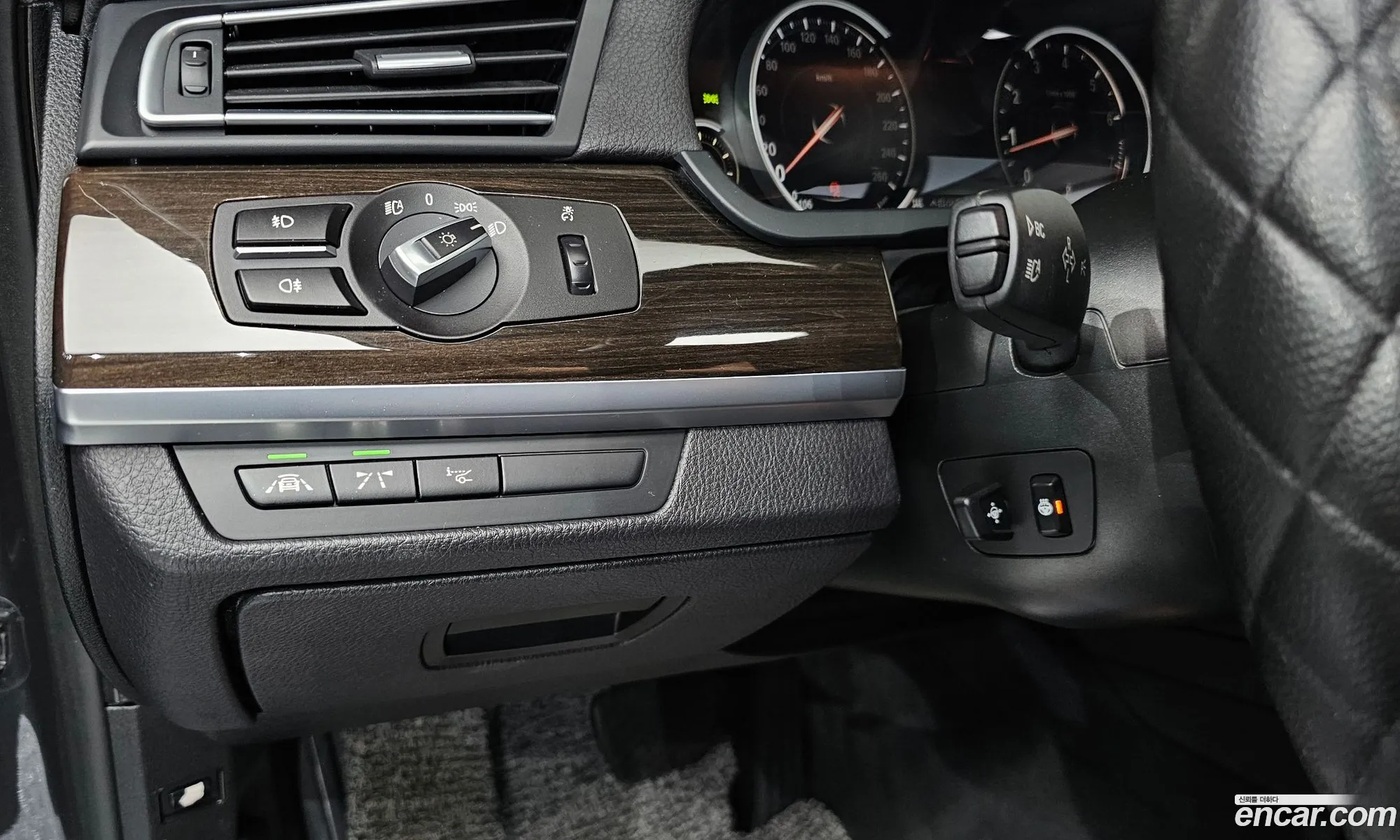 BMW 7 Series 2012 WBAYE8107DDD87694 — 12