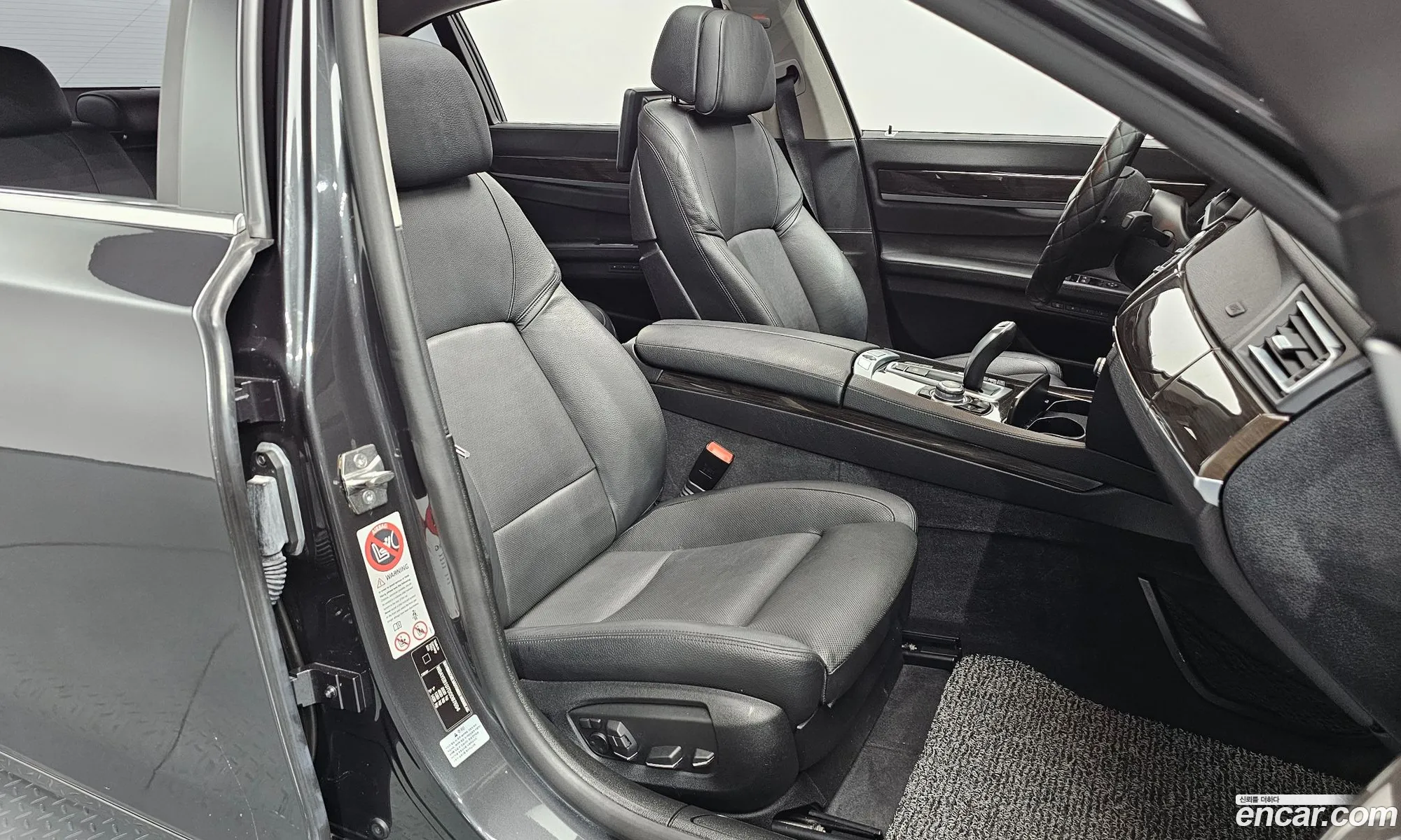 BMW 7 Series 2012 WBAYE8107DDD87694 — 9