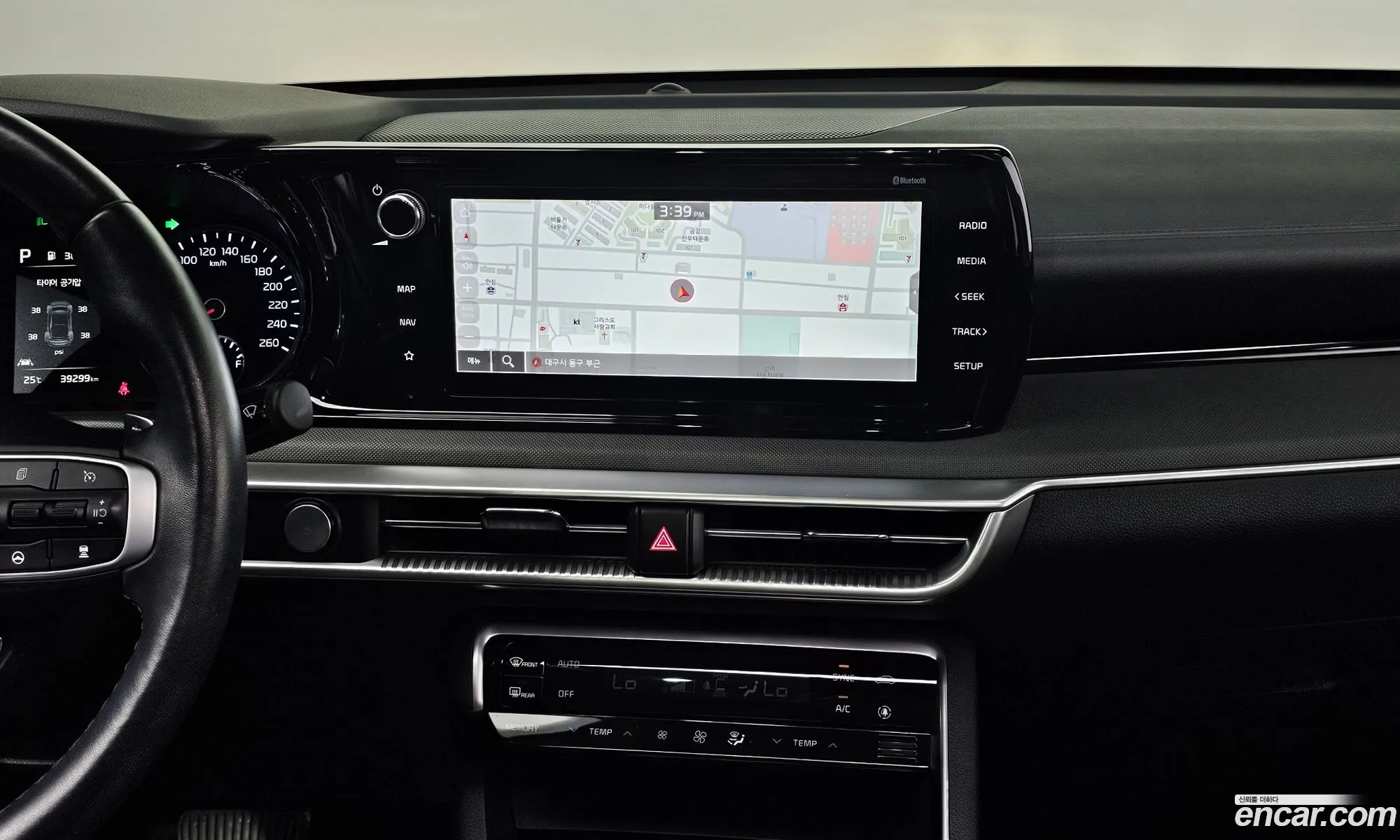 Kia K5 2022 — 10
