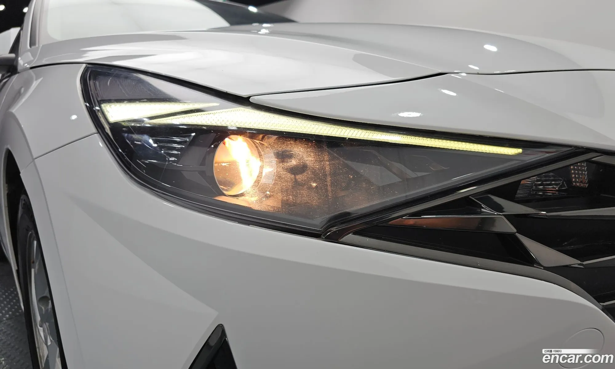 Hyundai Elantra 2020 — 14