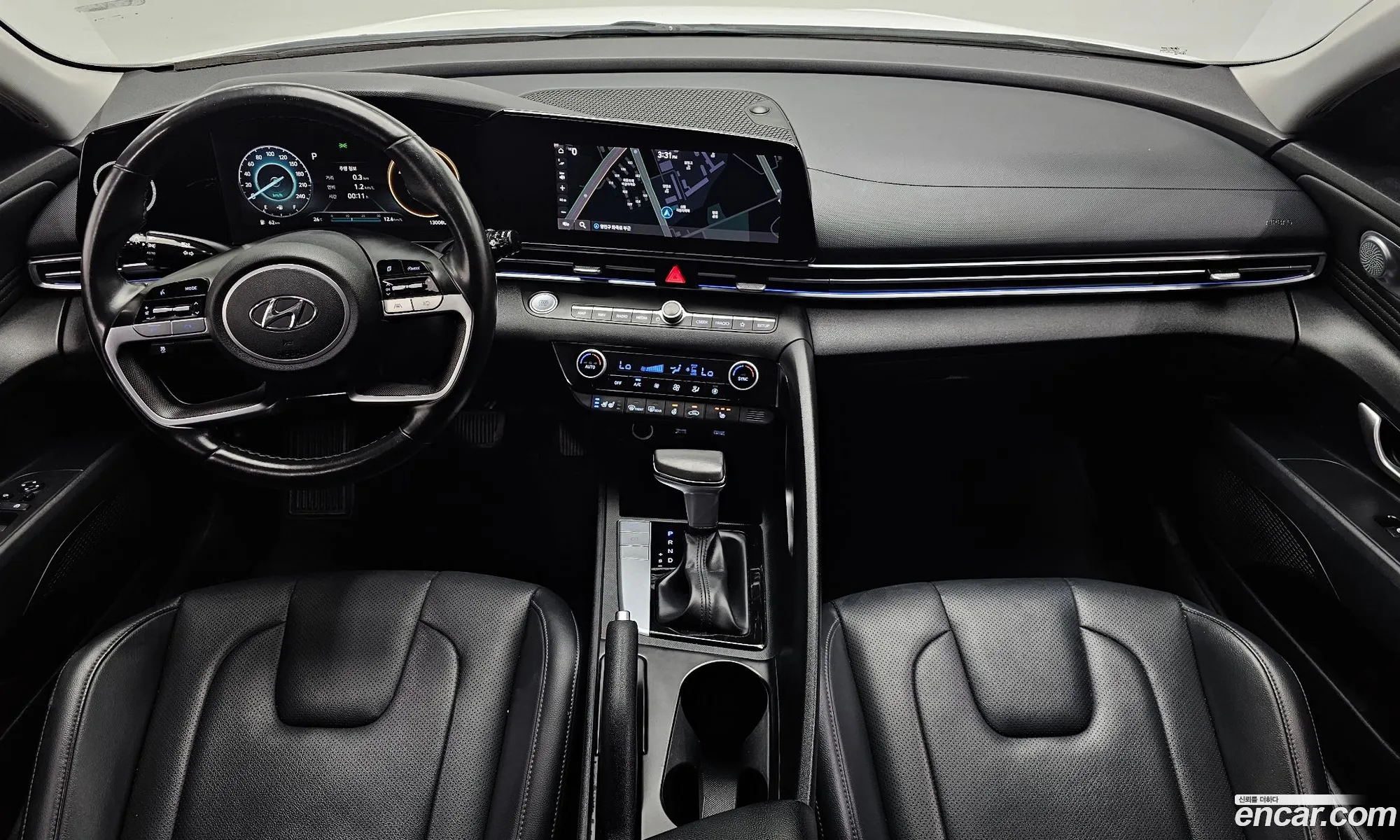 Hyundai Elantra 2020 — 28