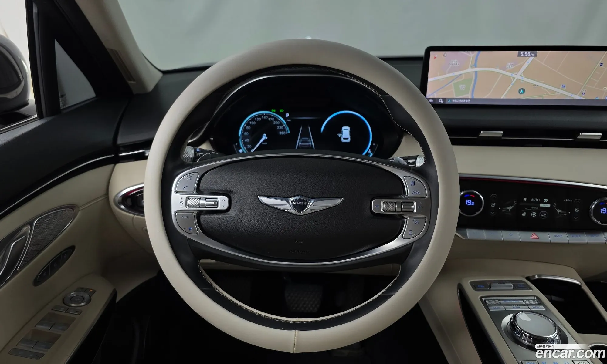 Genesis GV70 2021 — 13