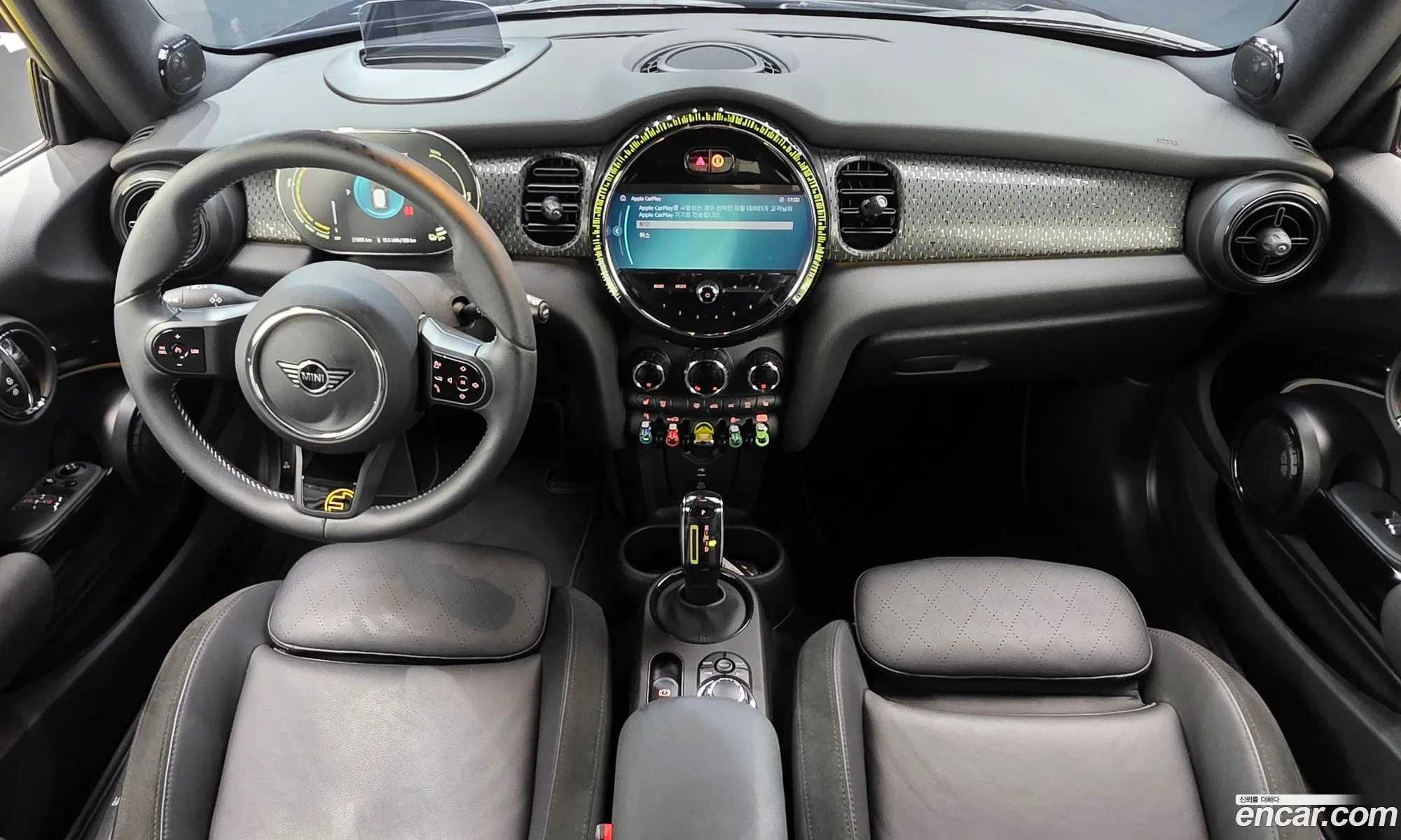 Mini Cooper Electric 2023 — 13