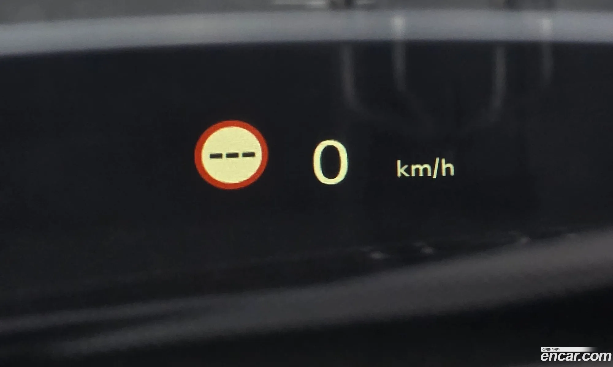 Mini Cooper Electric 2023 — 24