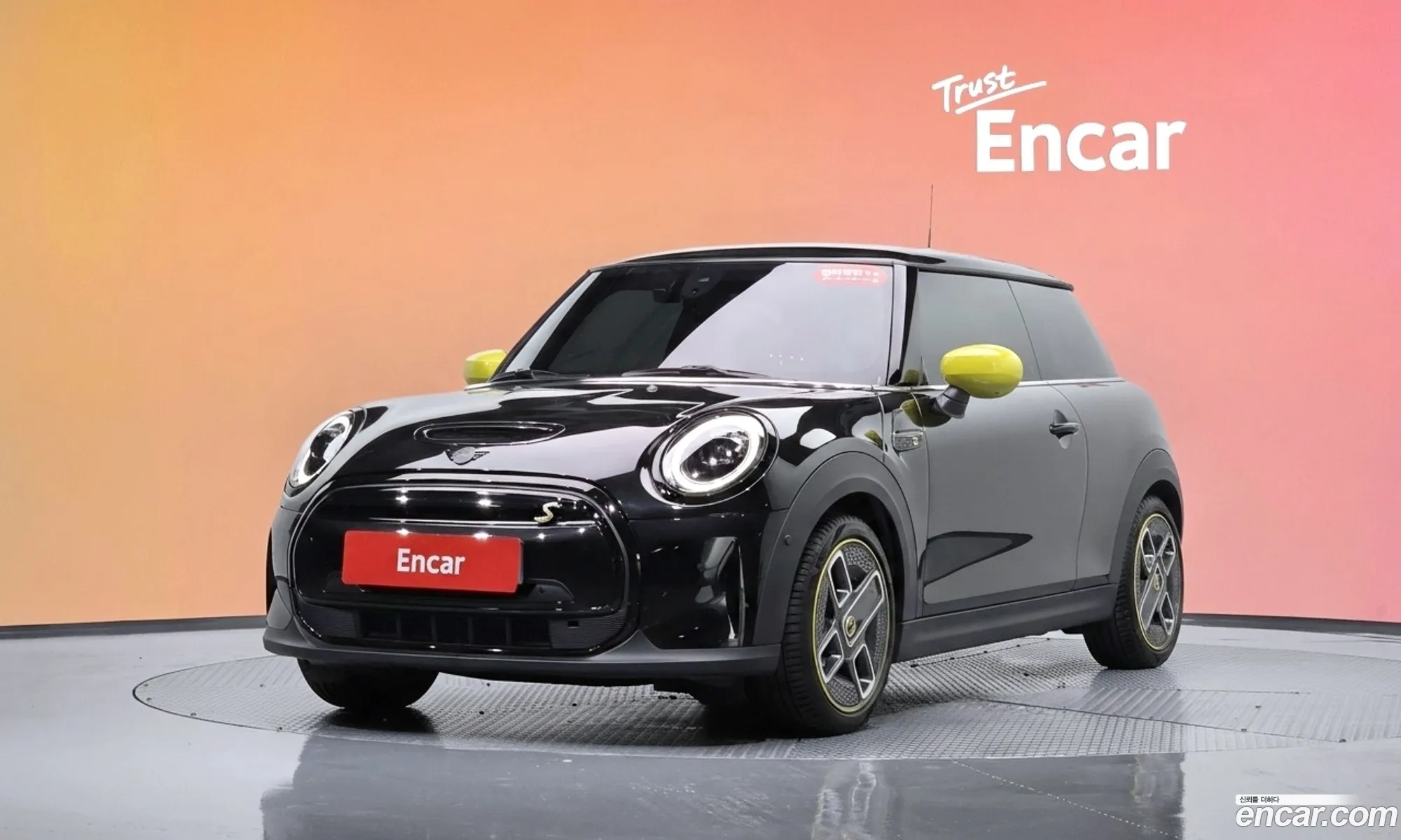 Mini Cooper Electric 2023 — 11