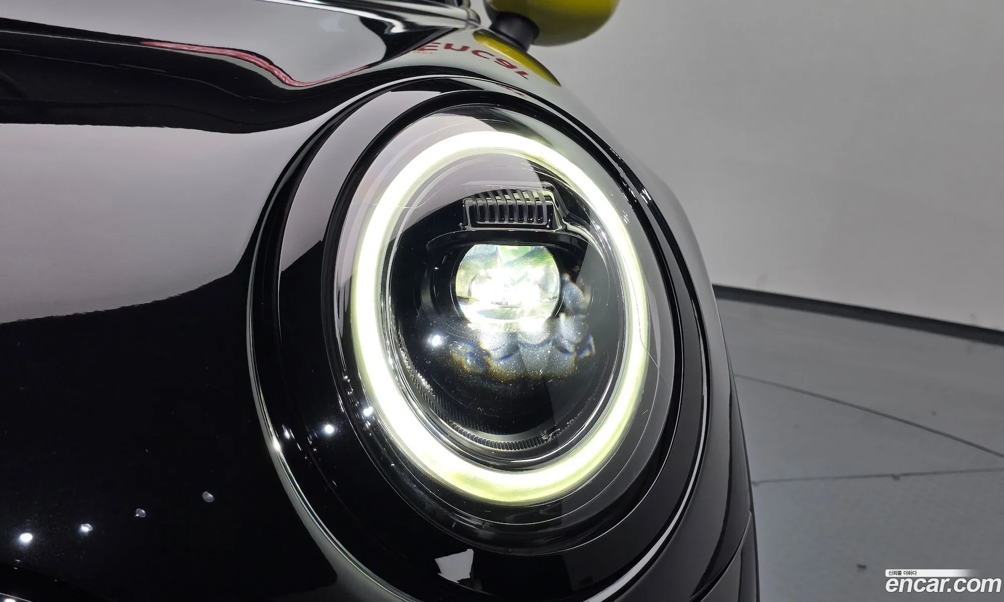 Mini Cooper Electric 2023 — 9