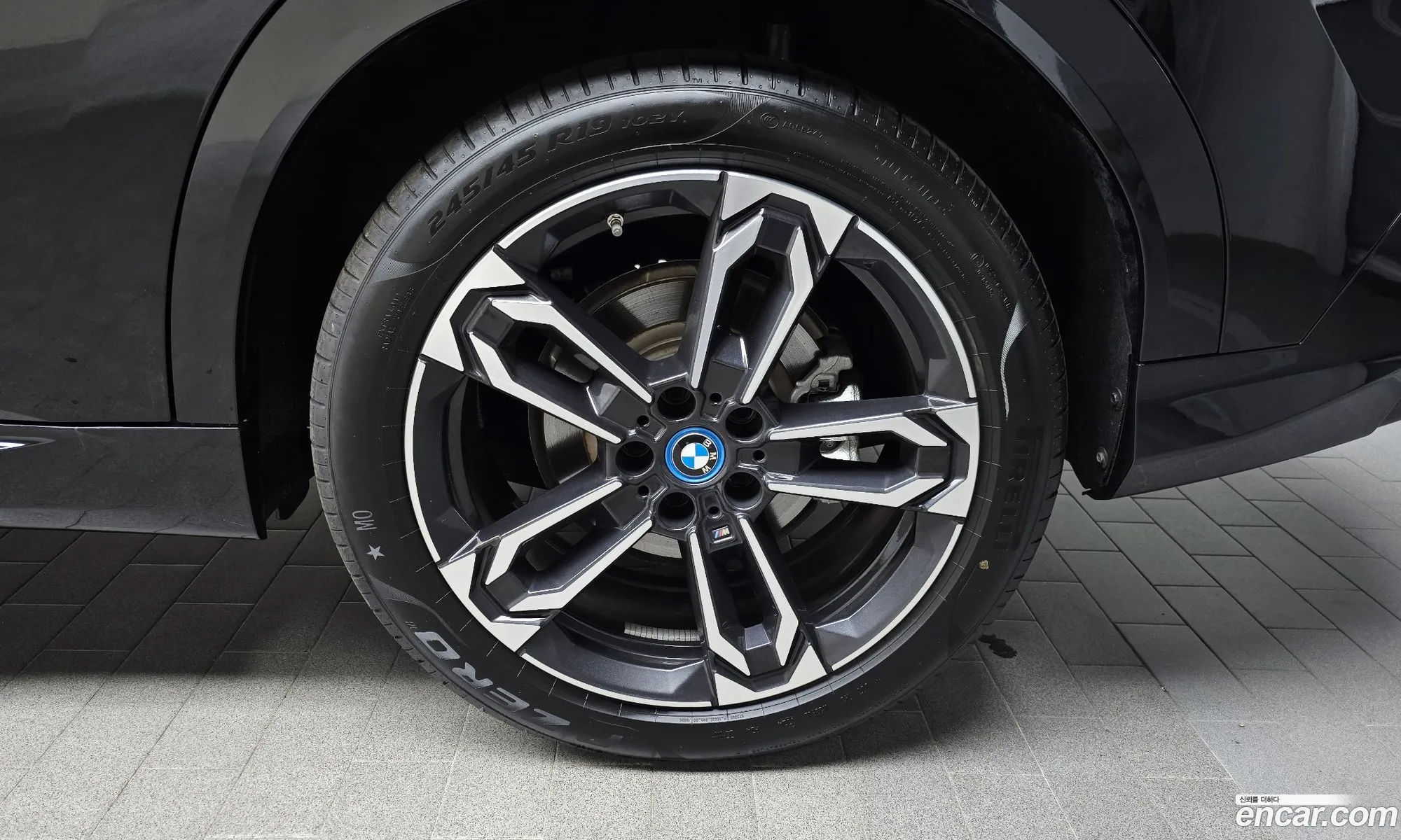 BMW iX2 2024 WBY51GM07R5Z65328 — 30