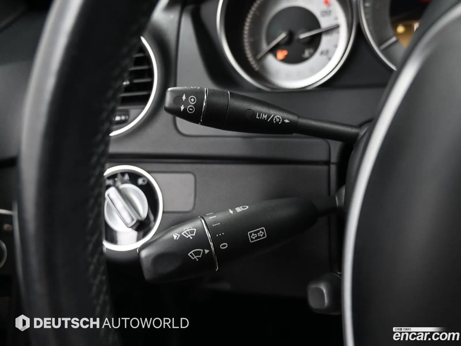 Mercedes-Benz C-Class W204 2011 — 20