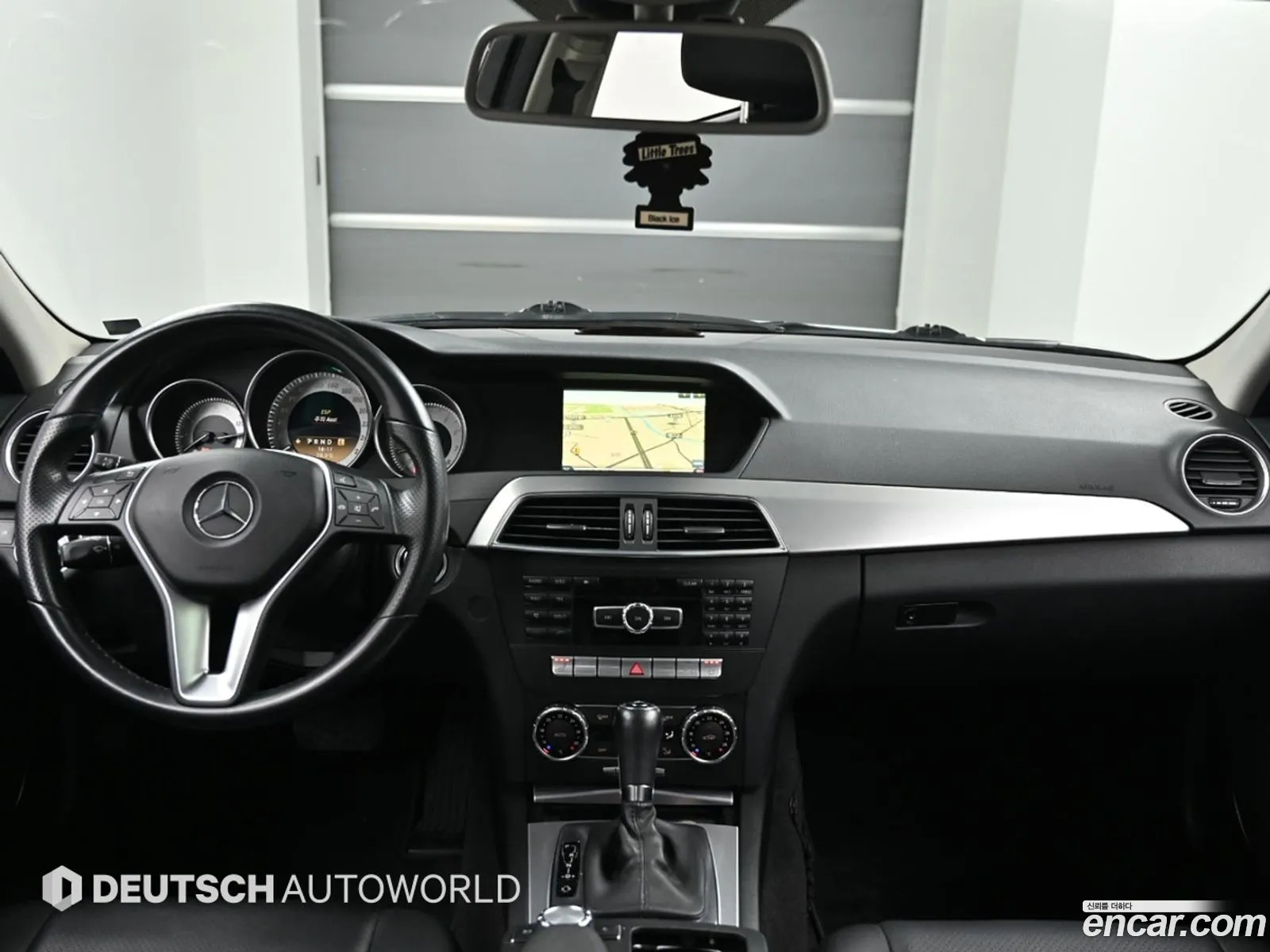 Mercedes-Benz C-Class W204 2011 — 13