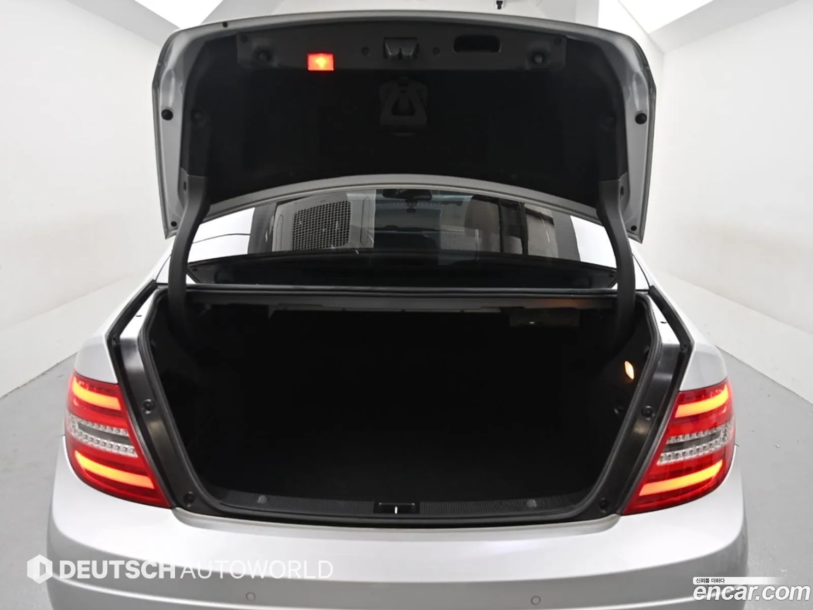 Mercedes-Benz C-Class W204 2011 — 6