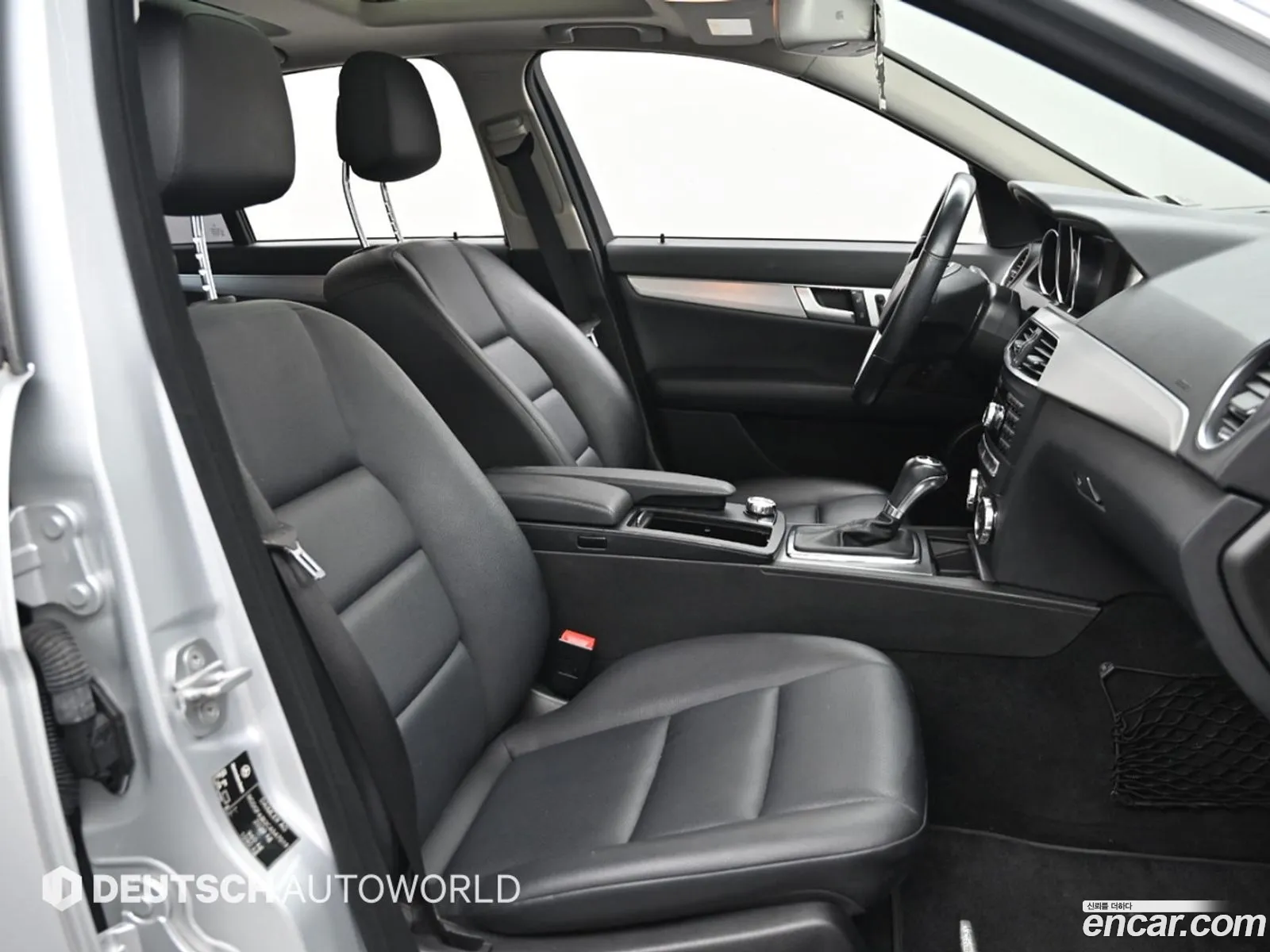 Mercedes-Benz C-Class W204 2011 — 18