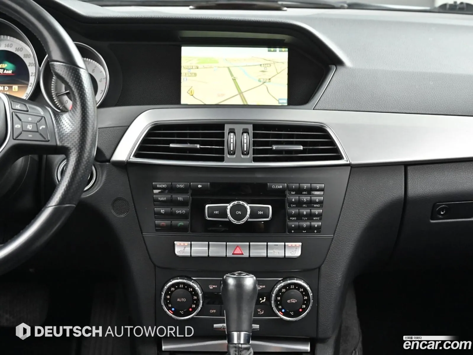 Mercedes-Benz C-Class W204 2011 — 17