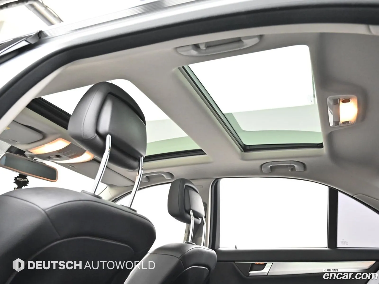 Mercedes-Benz C-Class W204 2011 — 14