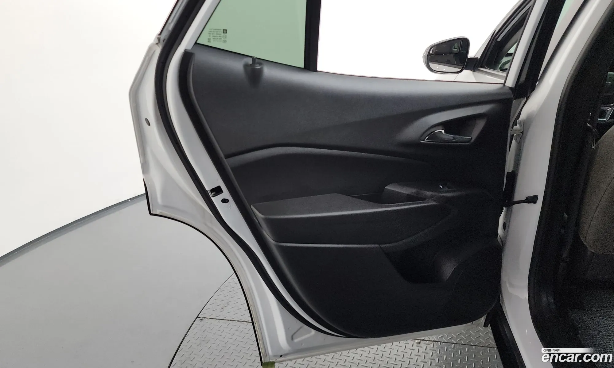 Chevrolet (GM Daewoo) Trax Crossover 2023 — 25
