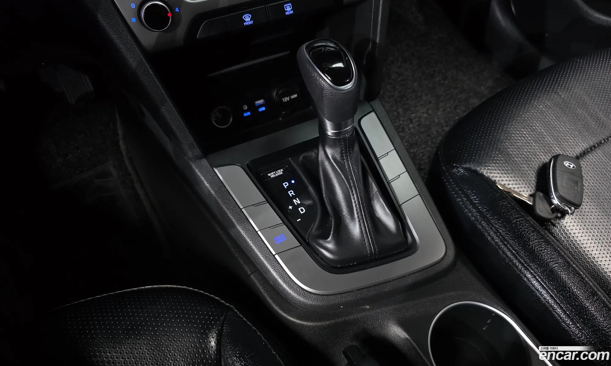 Hyundai Elantra AD 2018 — 24