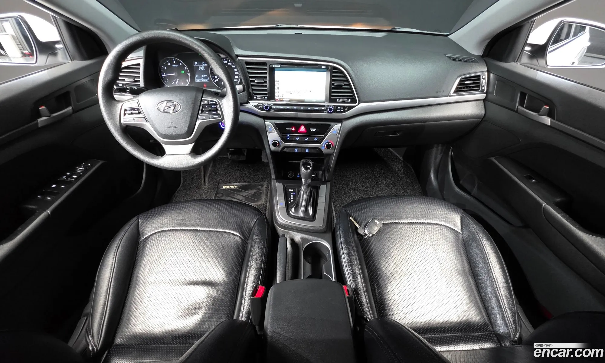 Hyundai Elantra AD 2018 — 18