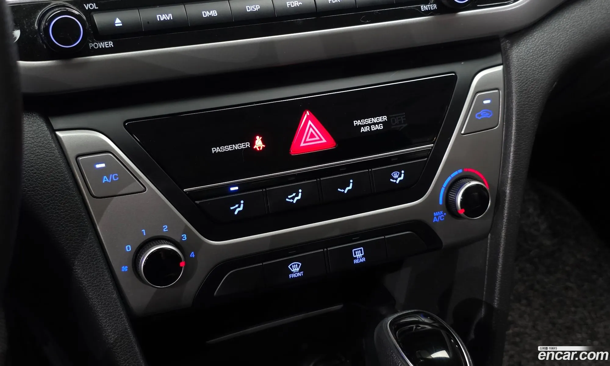 Hyundai Elantra AD 2018 — 11