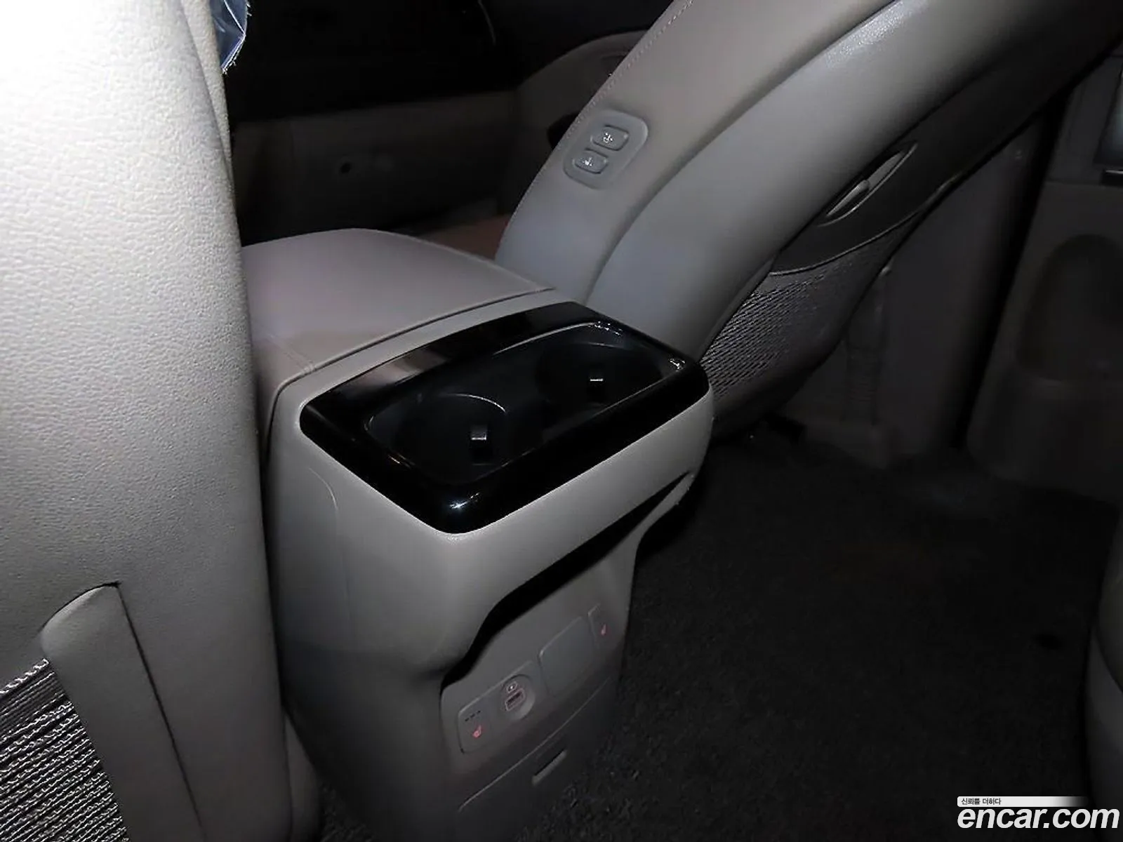Kia Carnival 2018 — 7