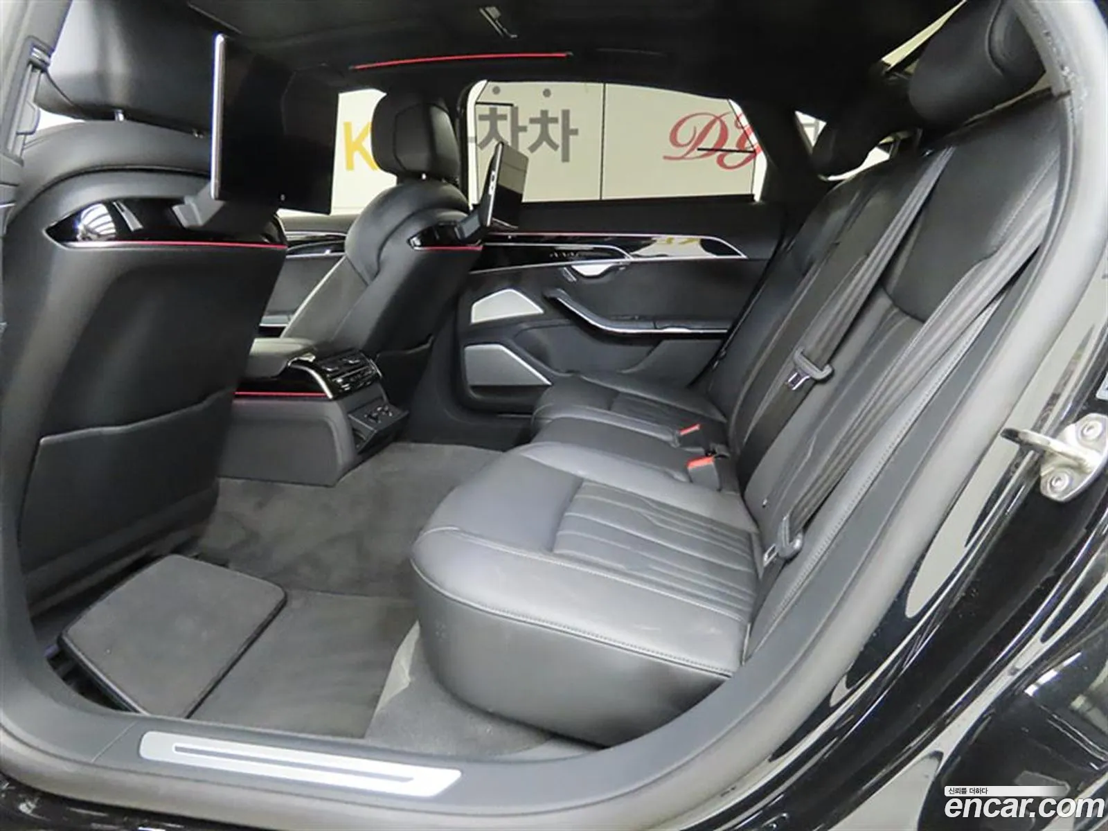 Audi A8 2021 — 13