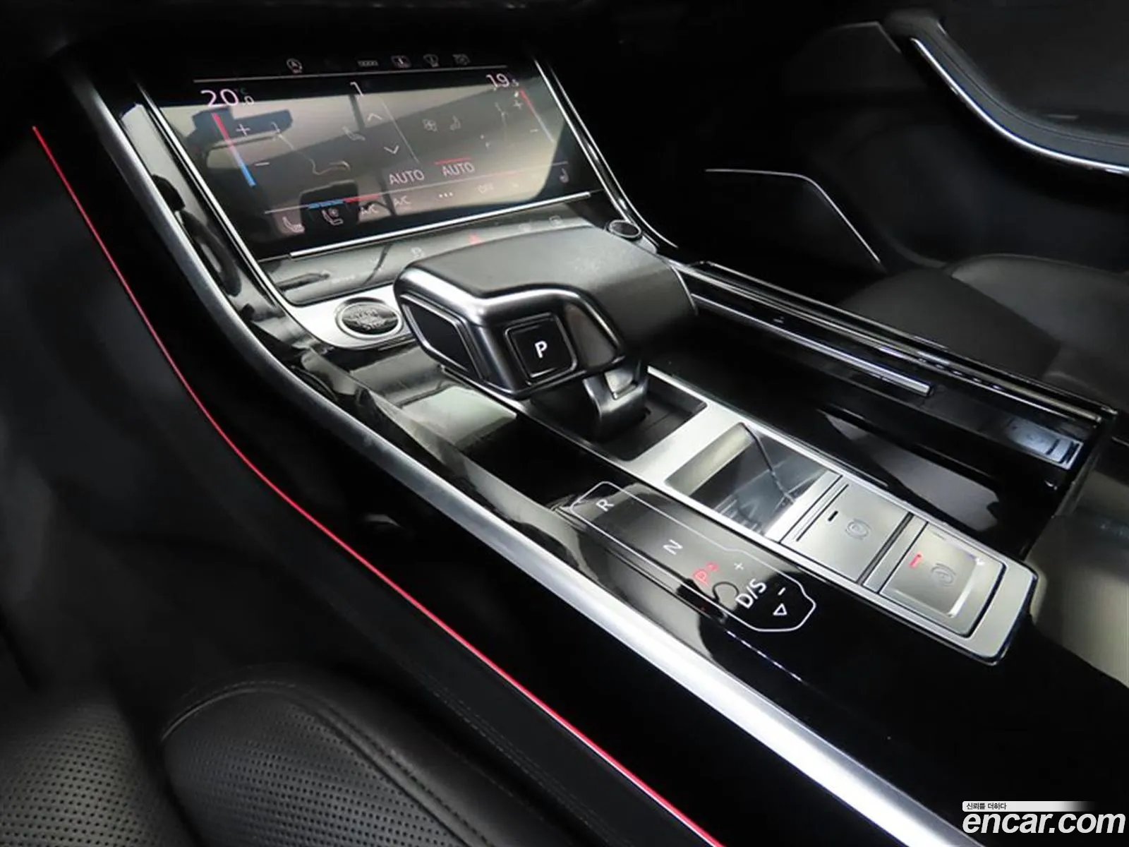 Audi A8 2021 — 19