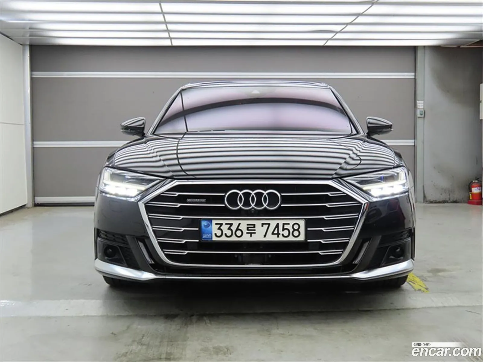 Audi A8 2021 — 17